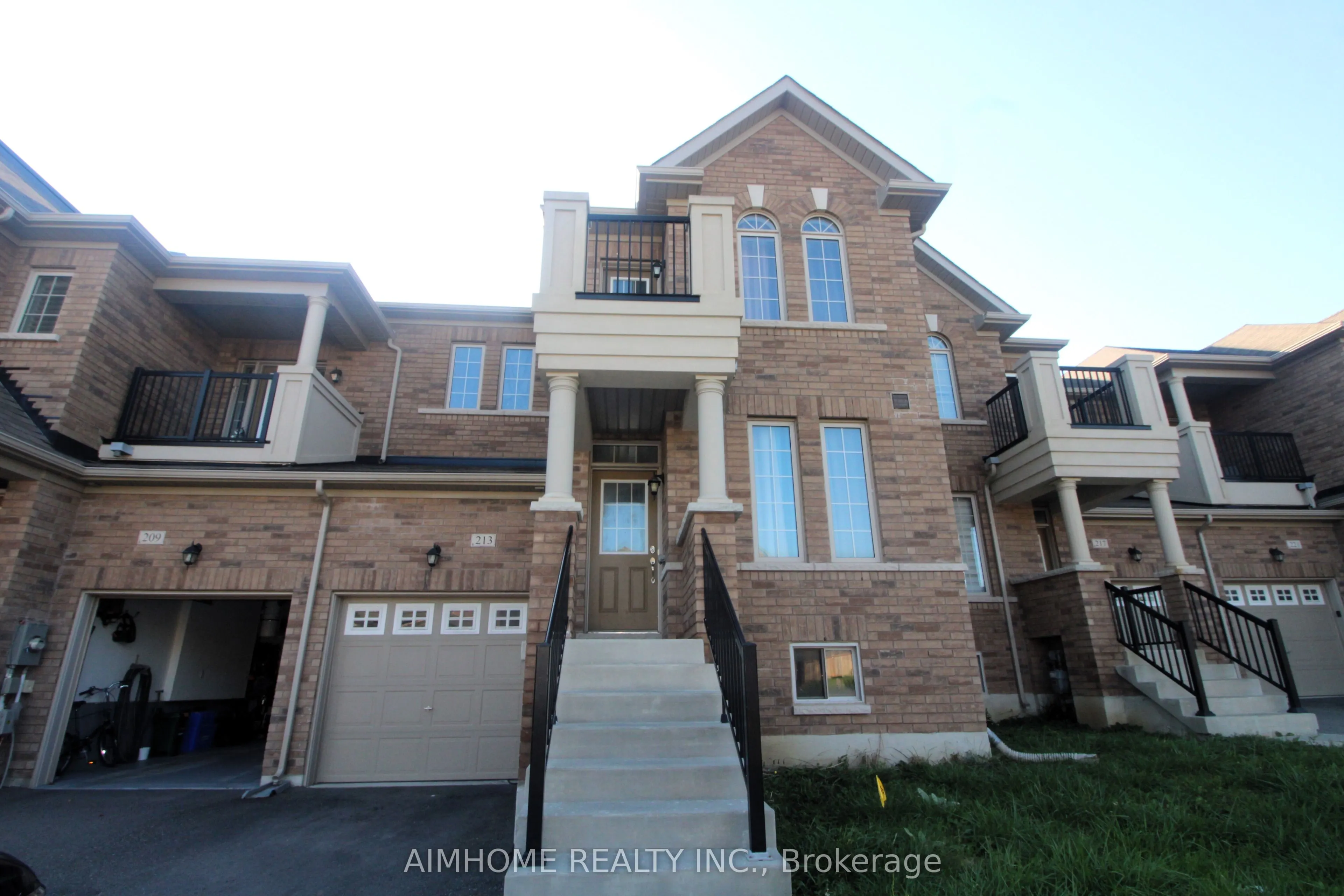 213 Laker Court