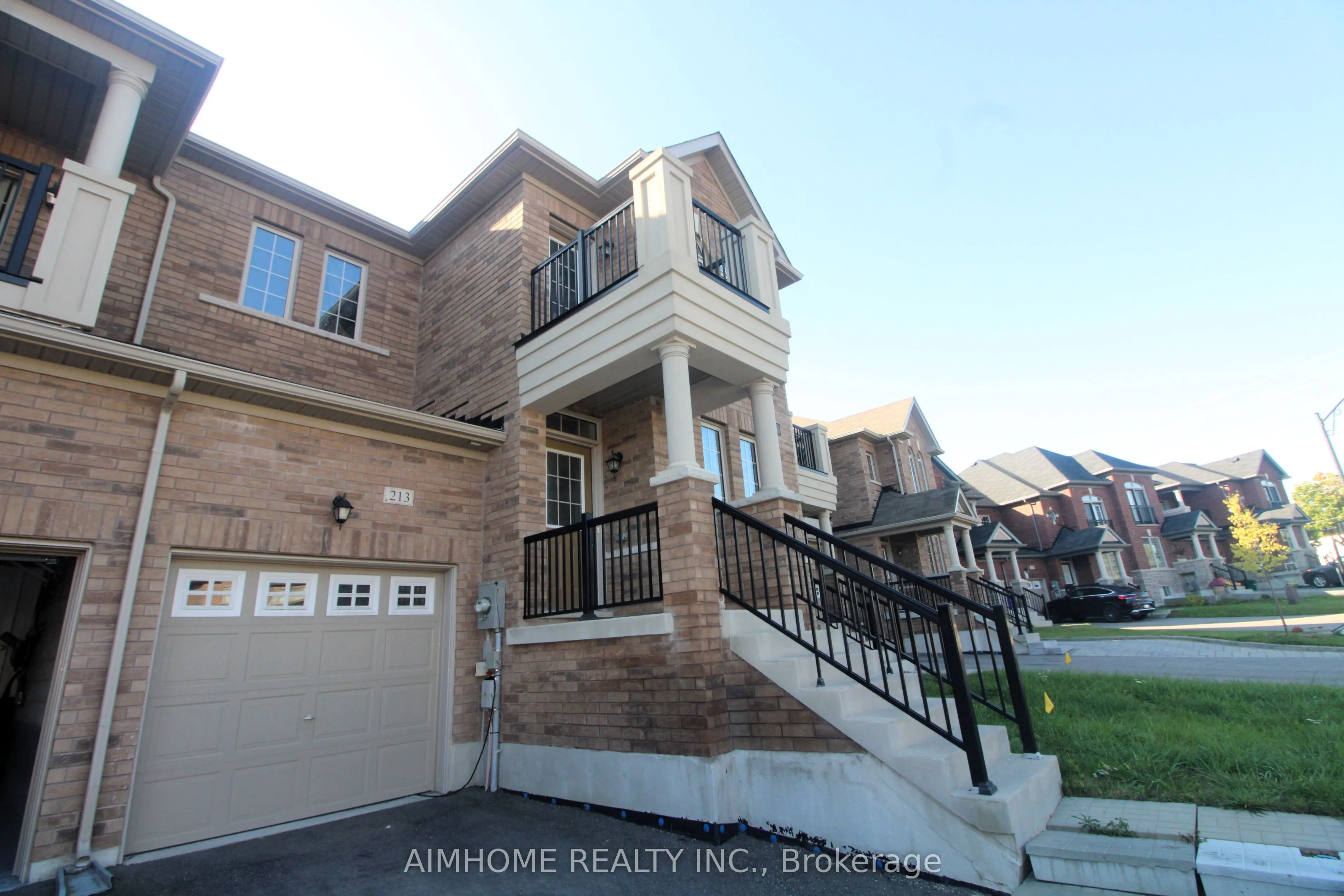 213 Laker Court