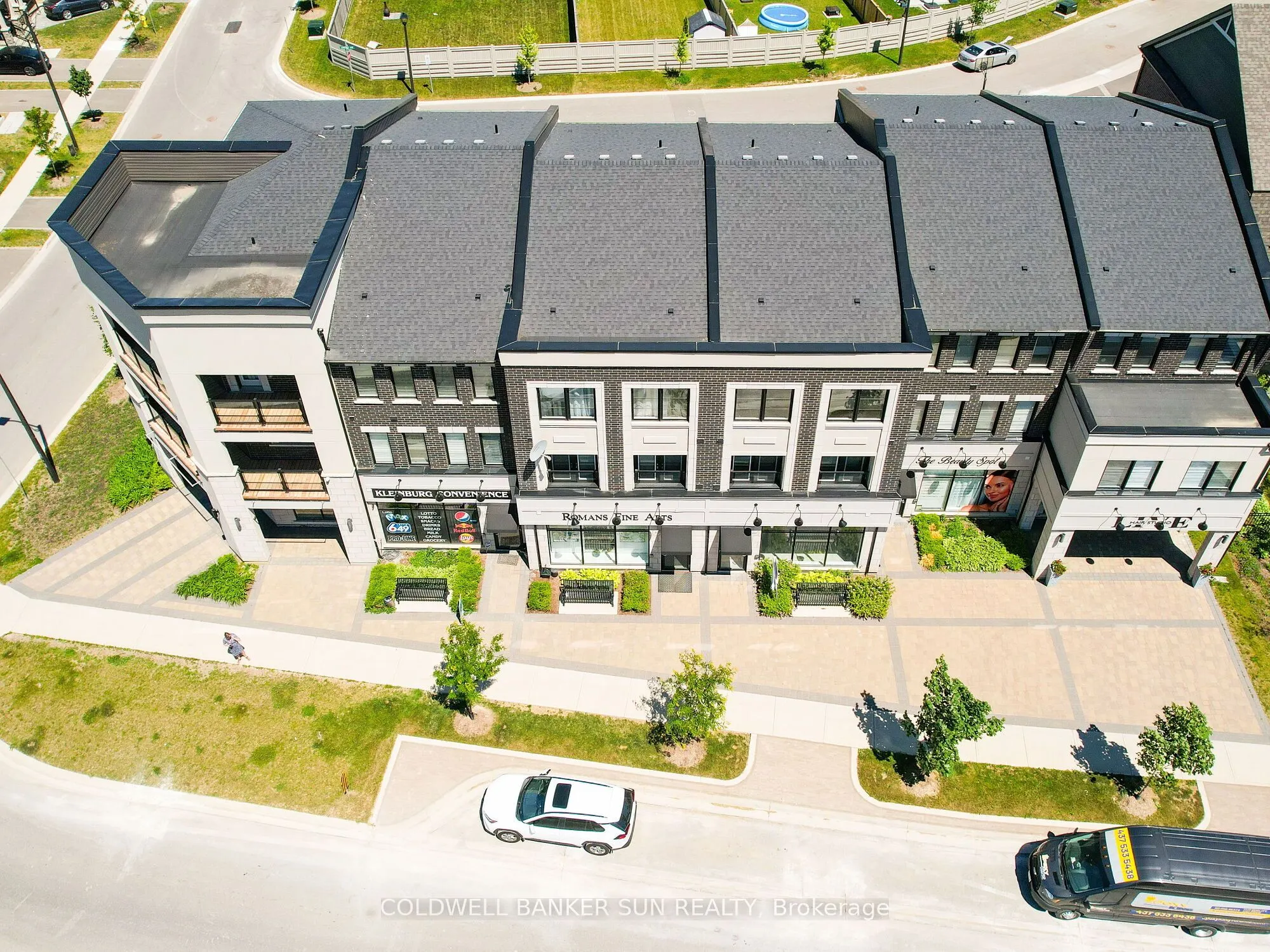 401 Kleinburg Summit Way
