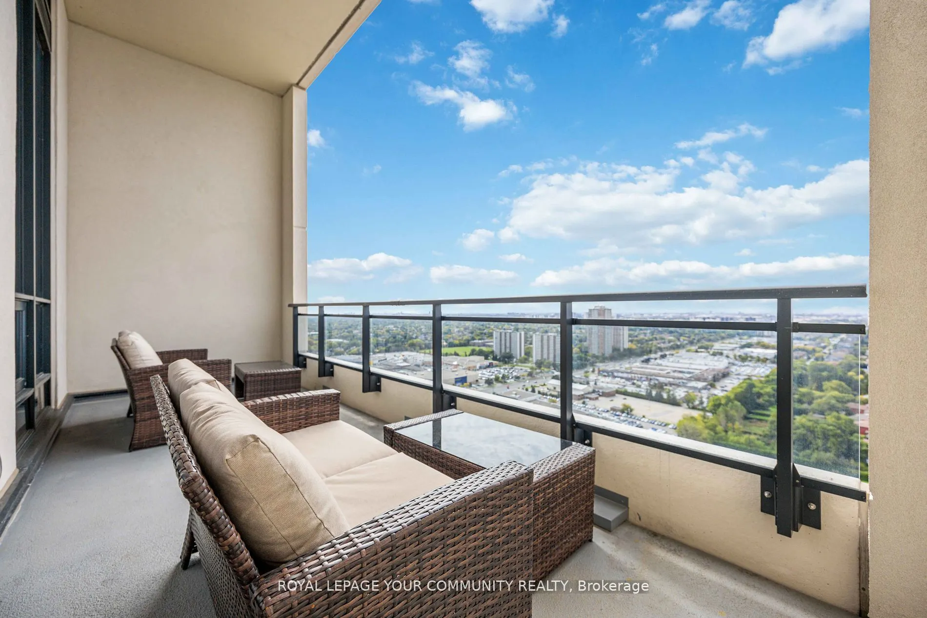 1 Grandview Avenue, #PH1