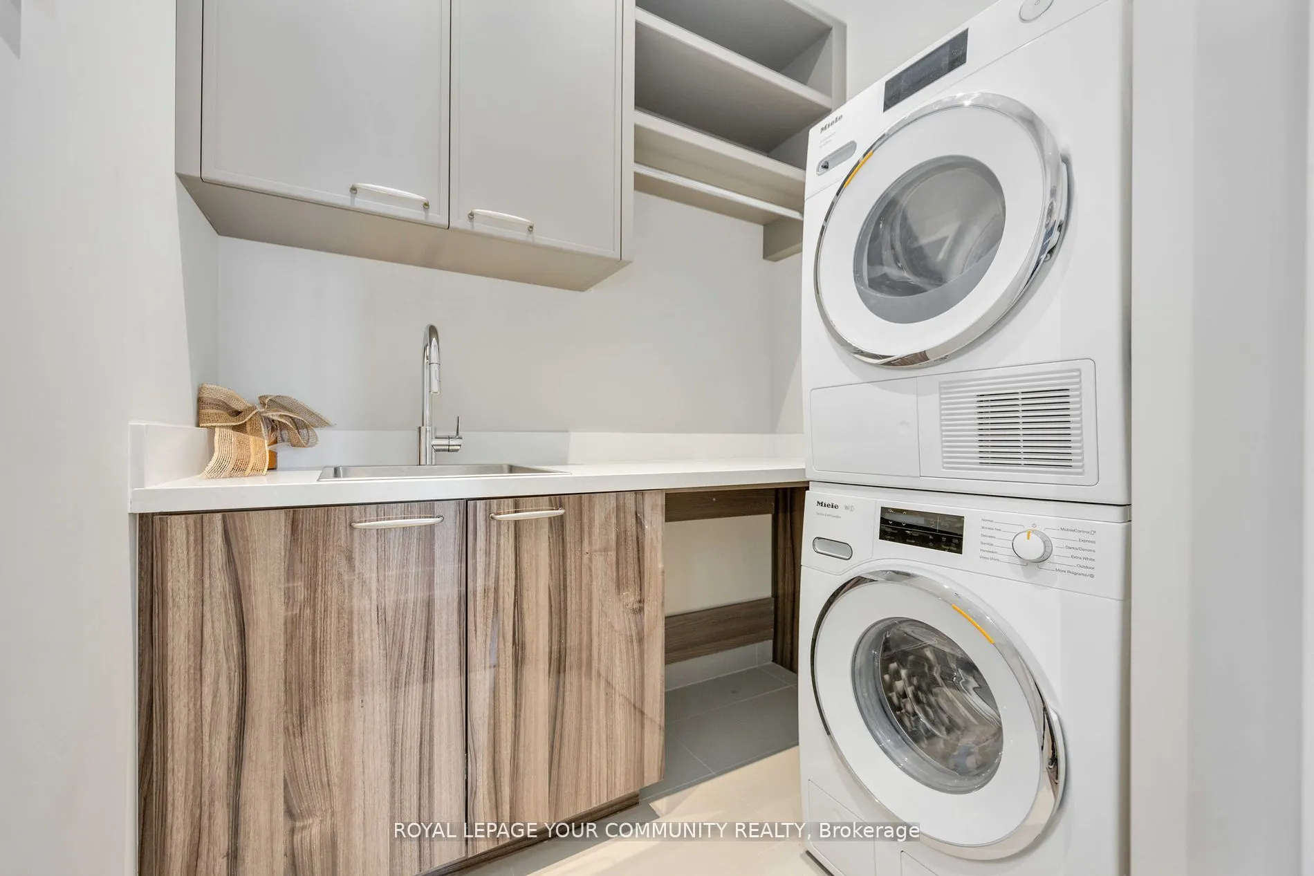 1 Grandview Avenue, #PH1
