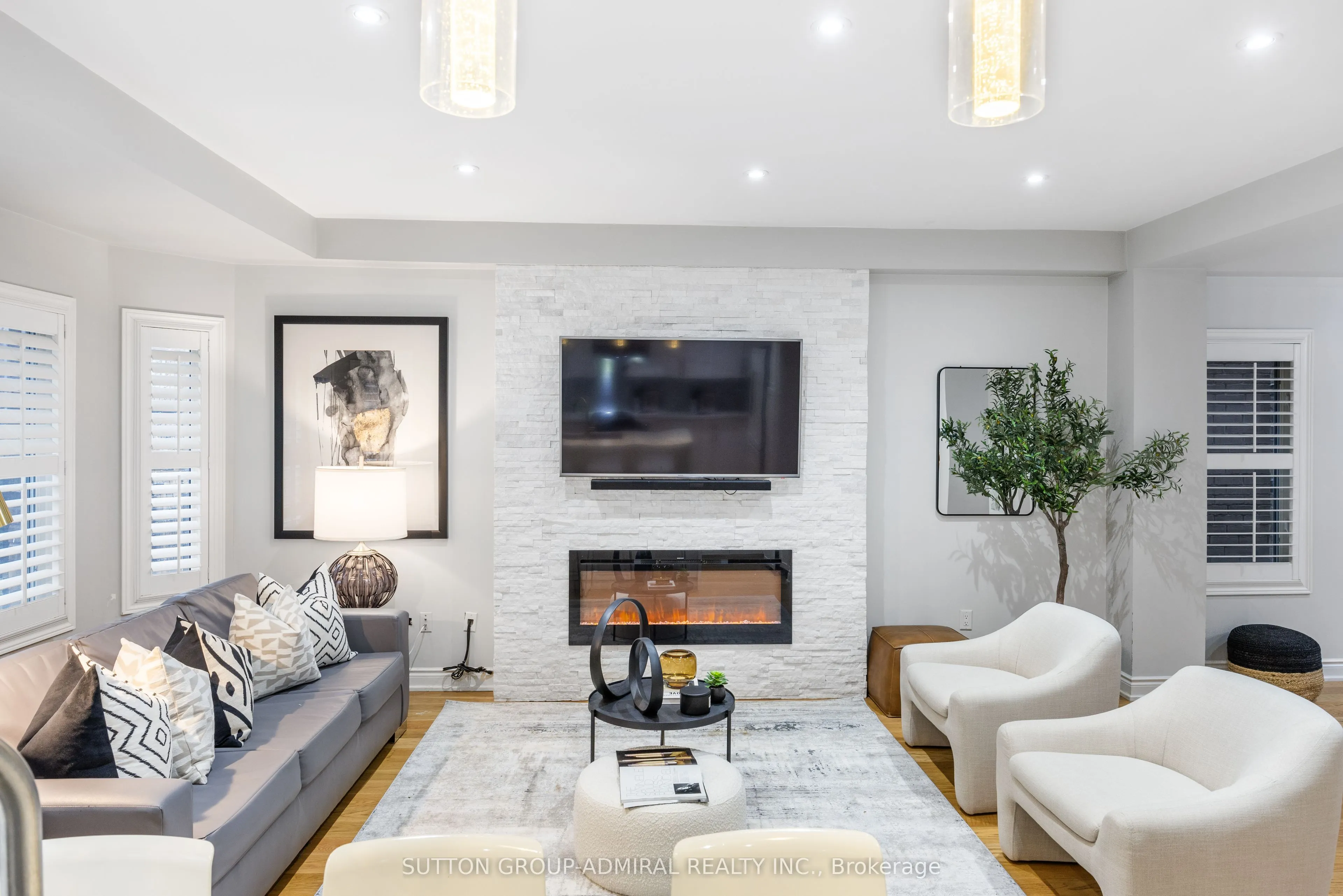 15 Asner Avenue
