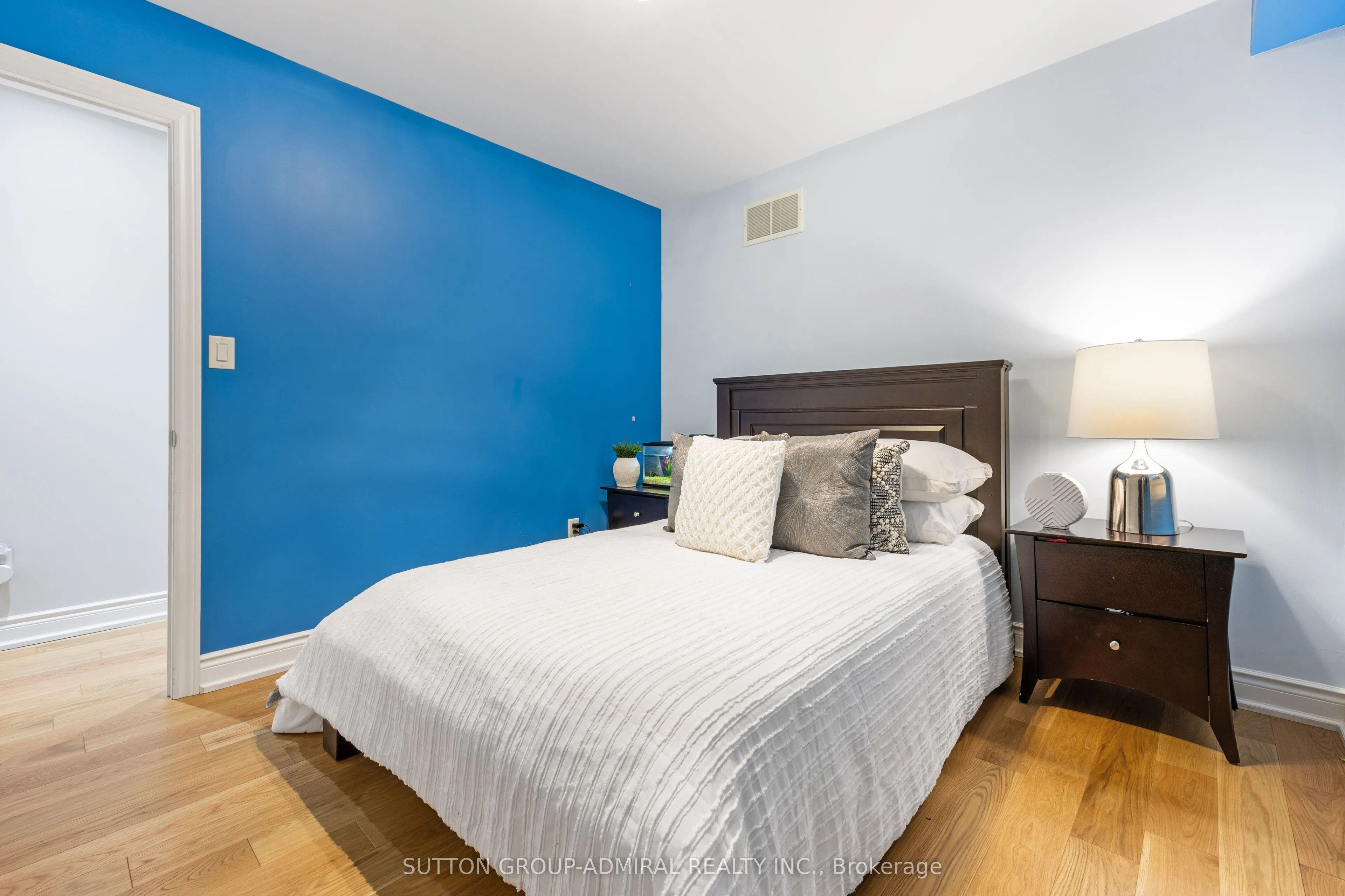 15 Asner Avenue
