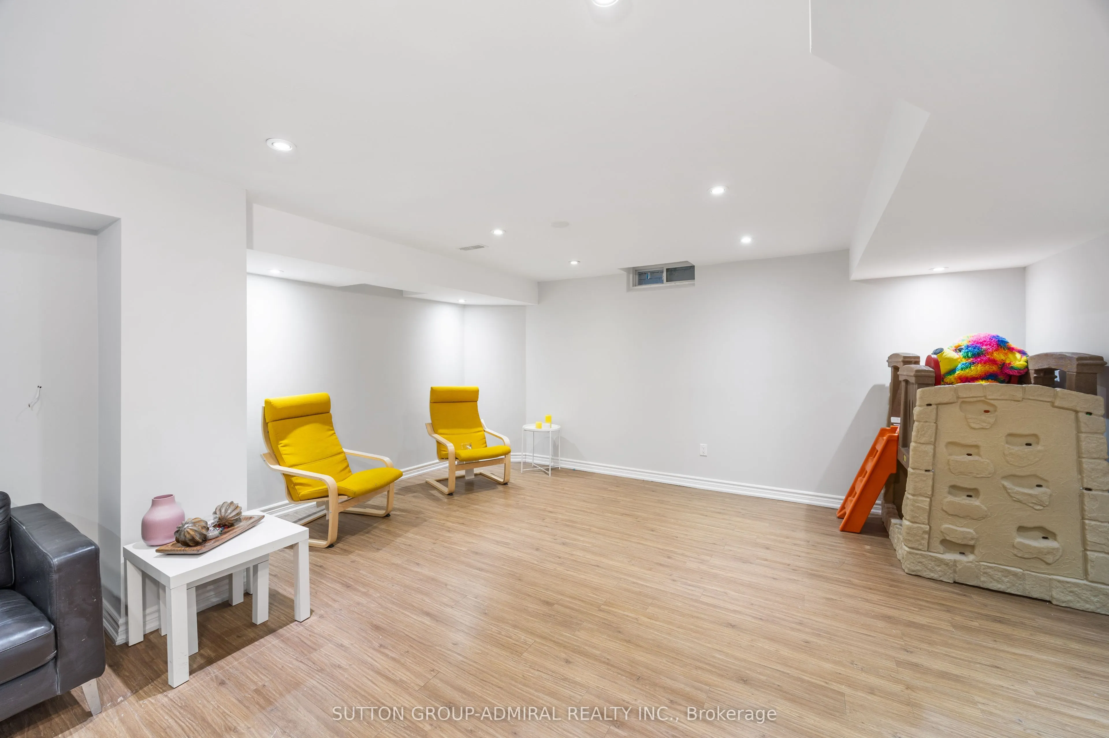 15 Asner Avenue