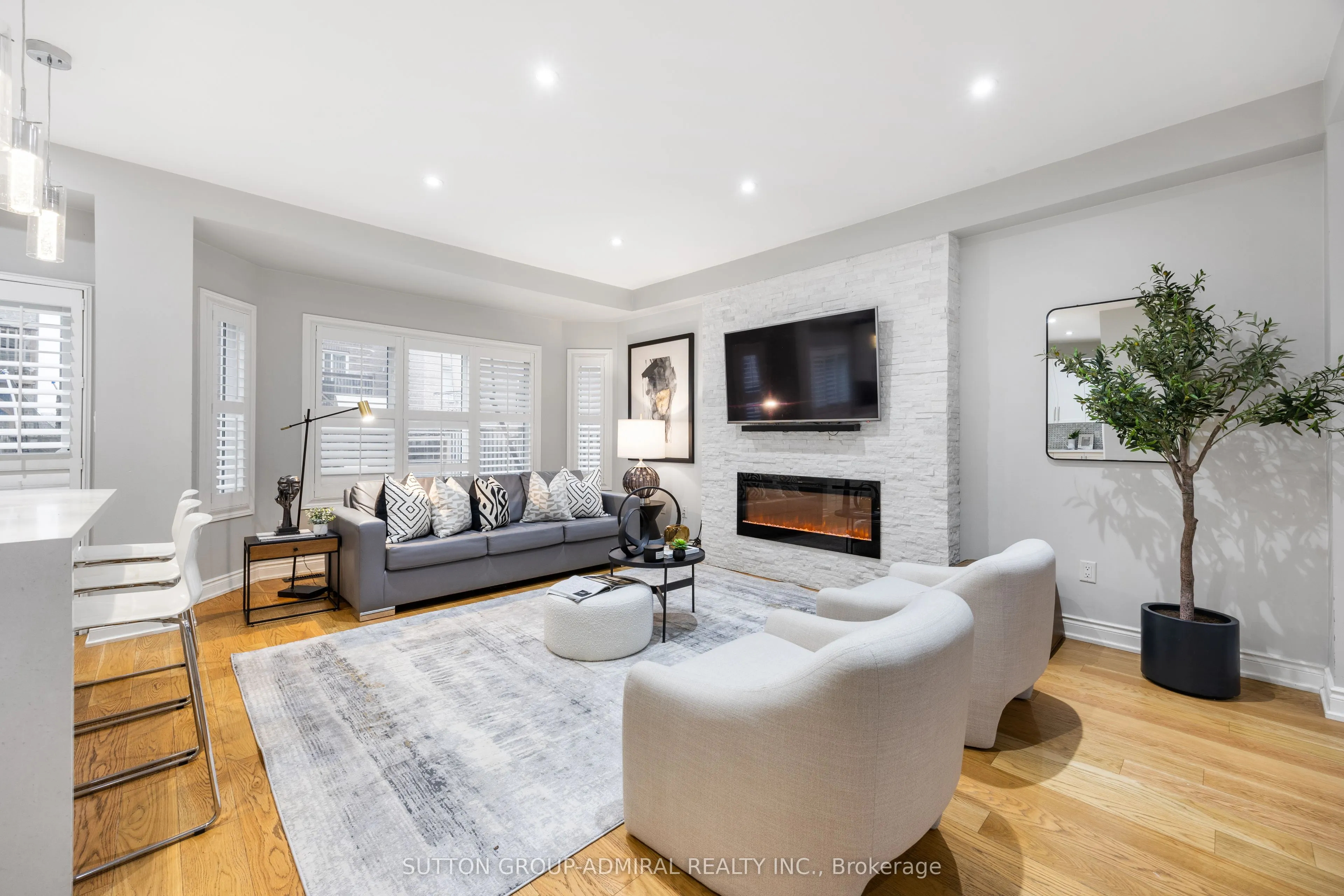 15 Asner Avenue
