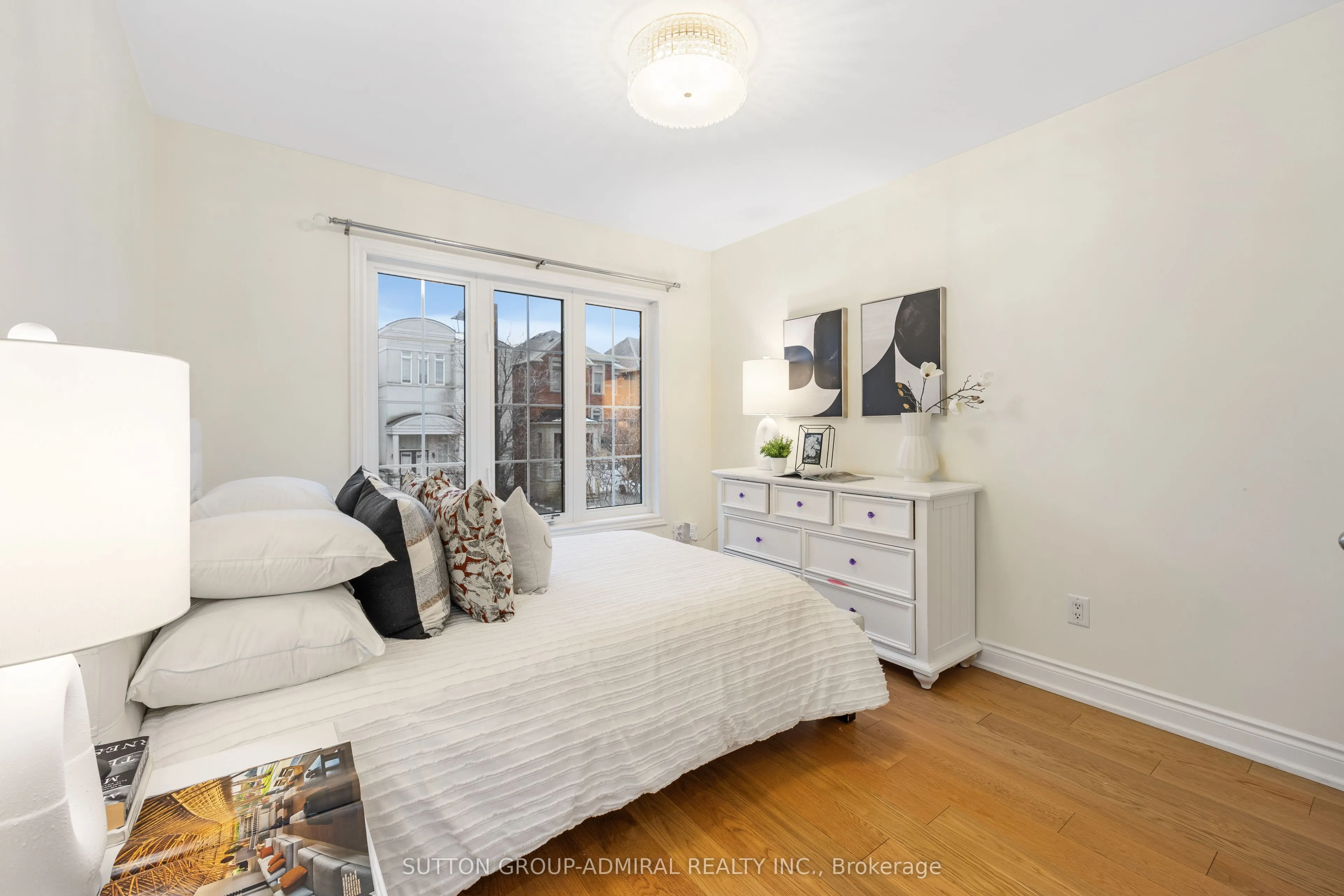 15 Asner Avenue
