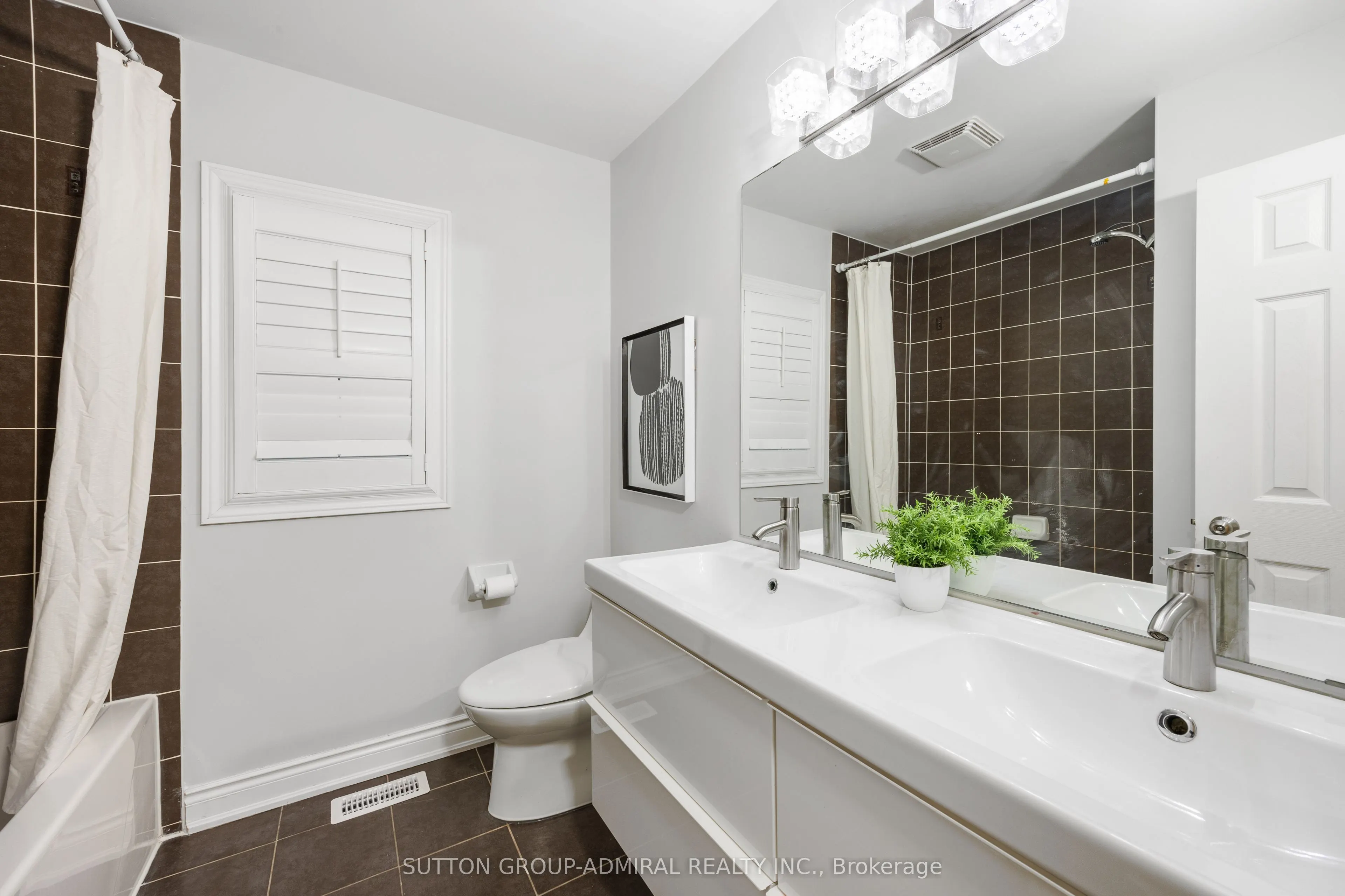 15 Asner Avenue
