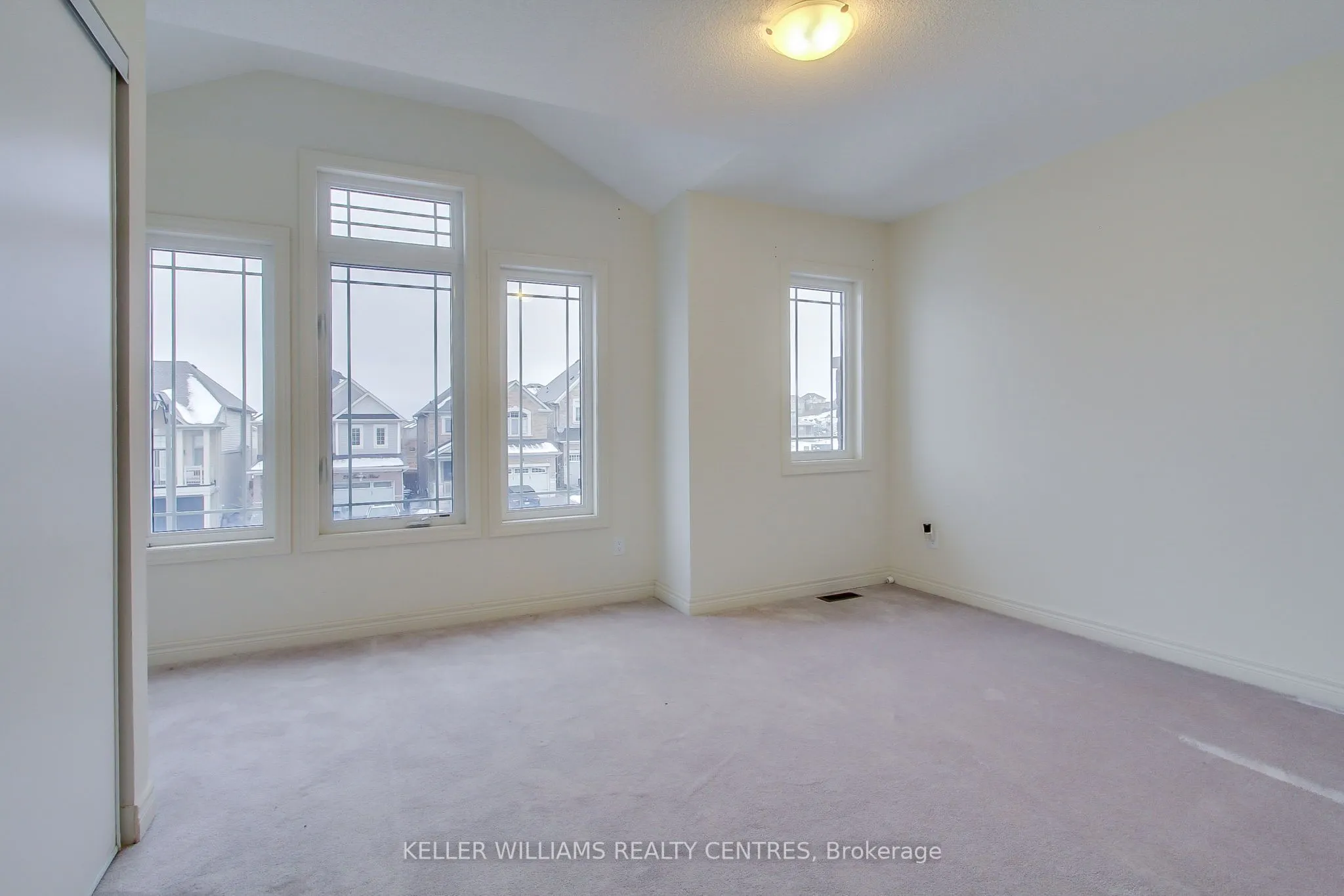 29 Treetops Boulevard