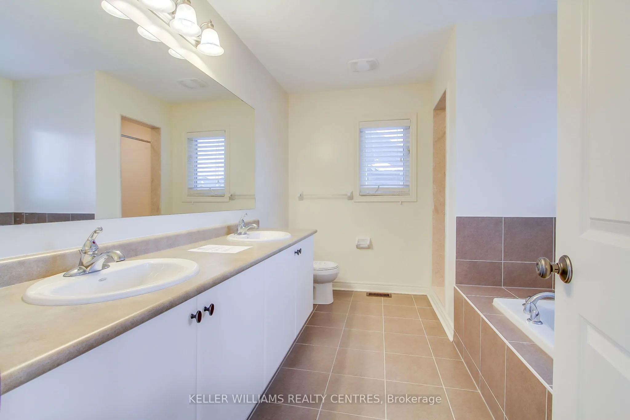 29 Treetops Boulevard
