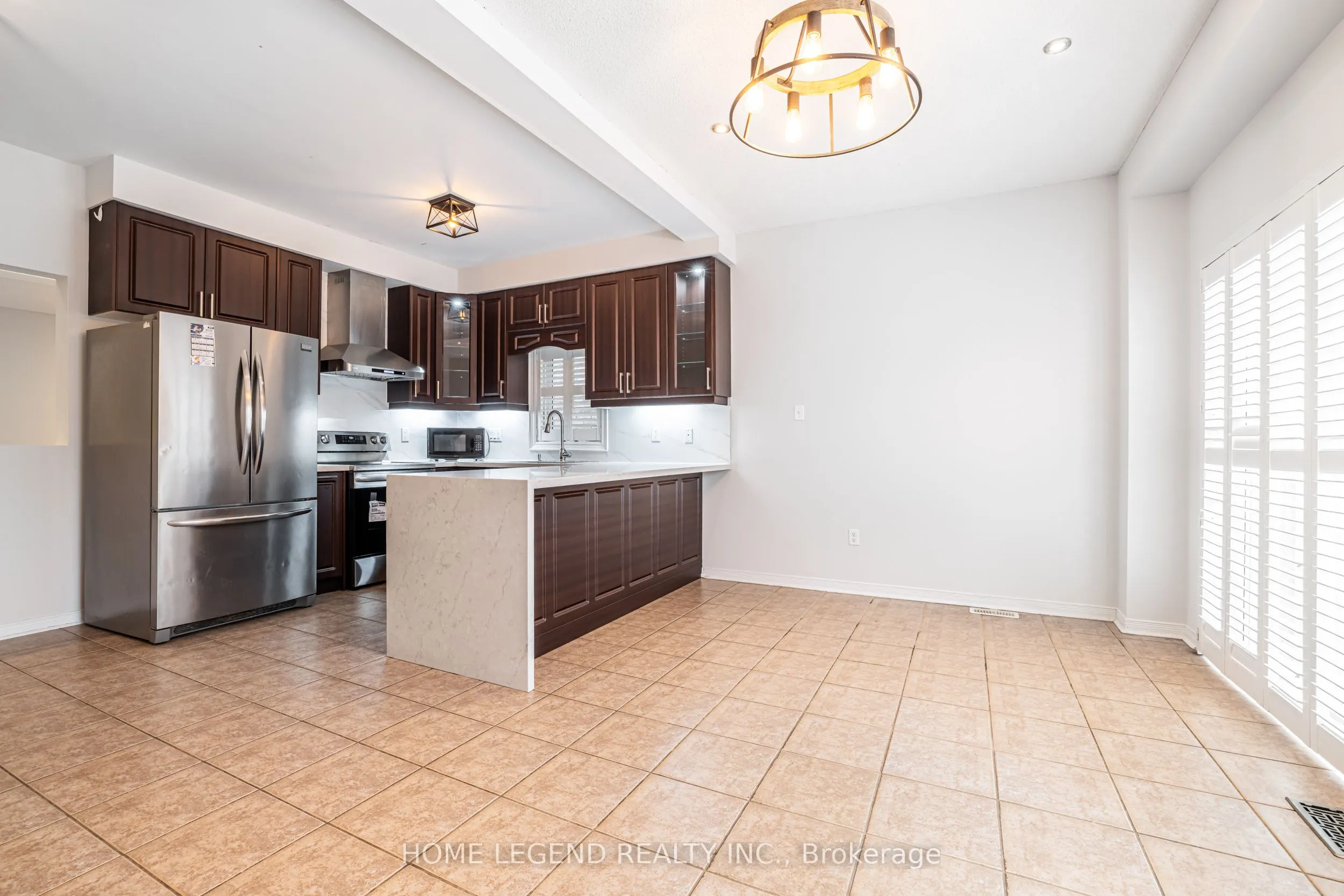 78 Lahore Crescent