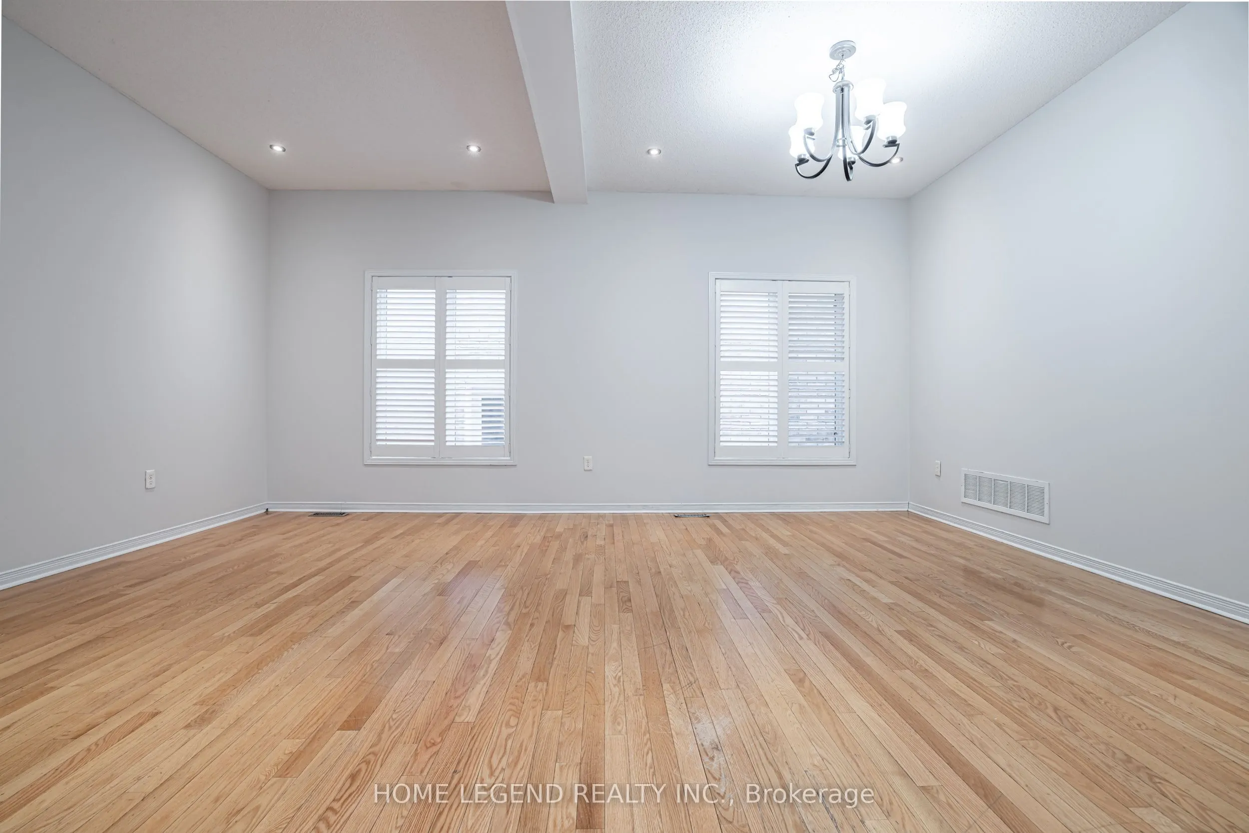 78 Lahore Crescent