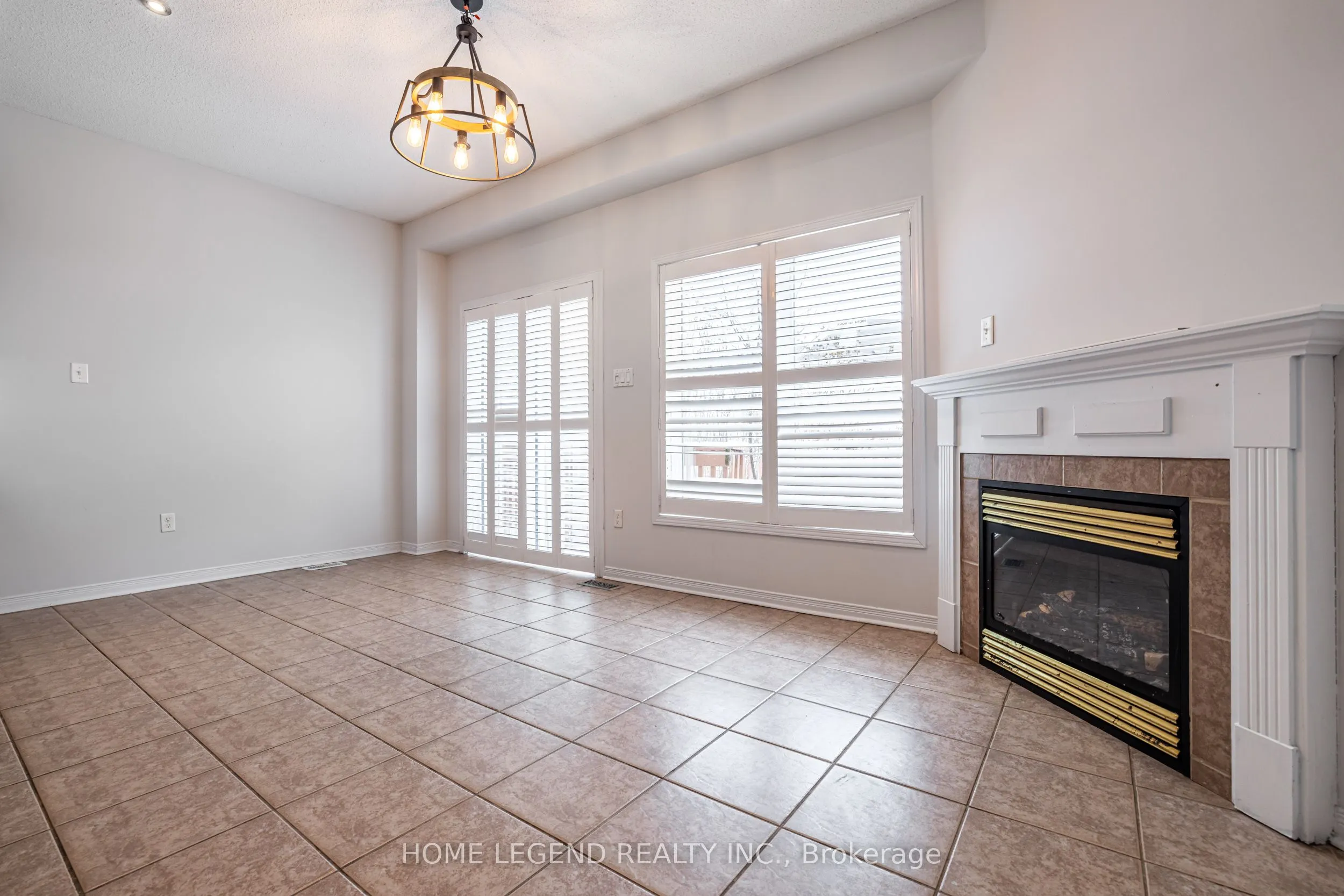 78 Lahore Crescent