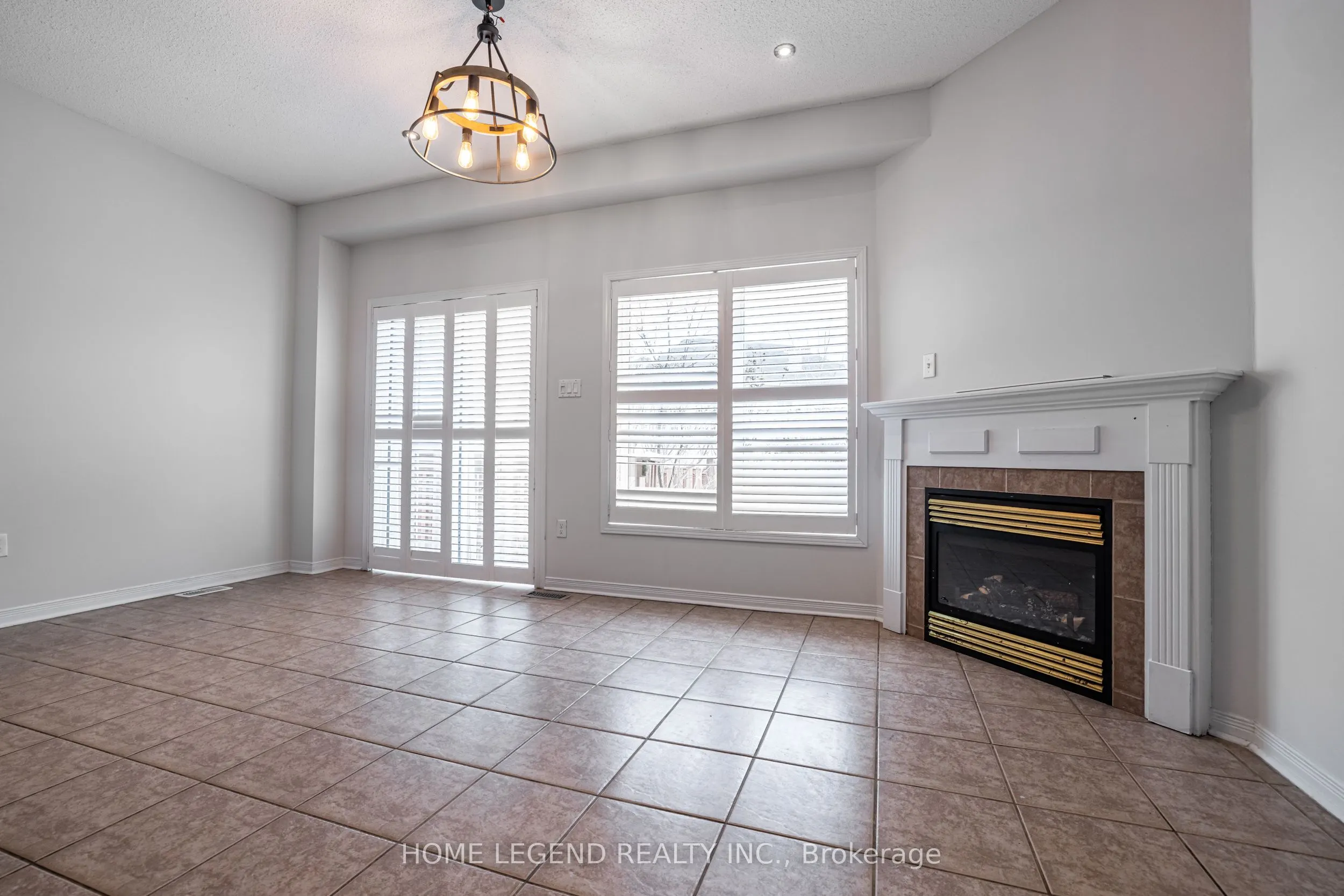 78 Lahore Crescent