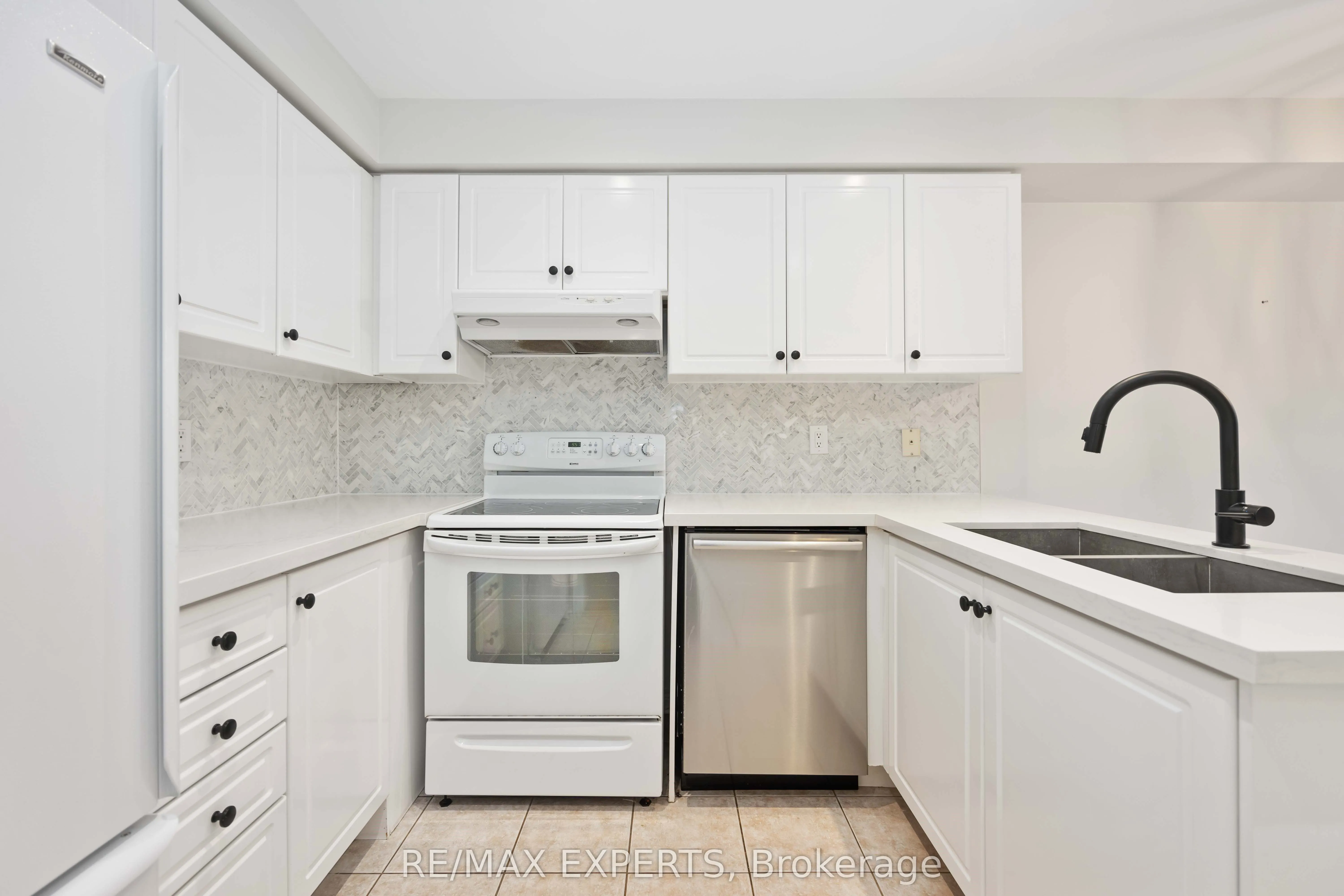 22 Laura Sabrina Drive