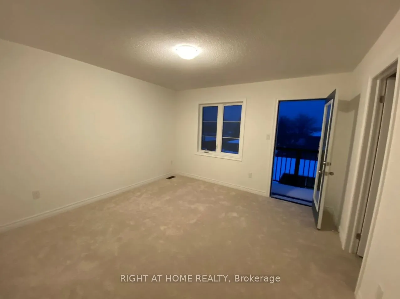 12 Globemaster Lane