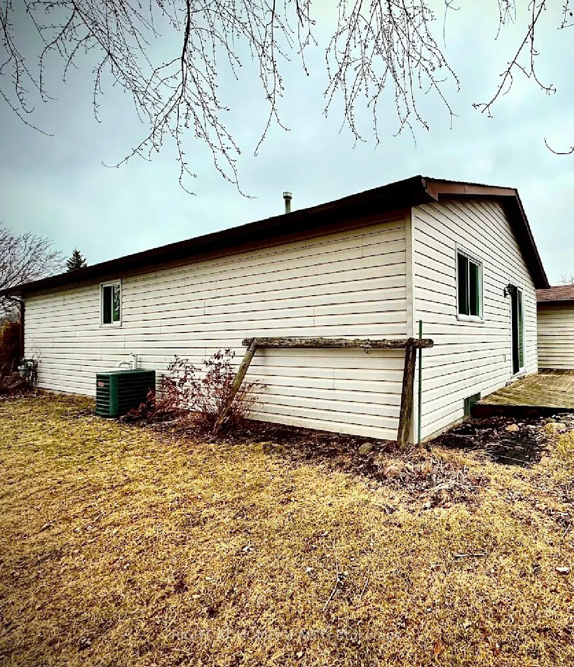 49 ROYAL OAK Drive