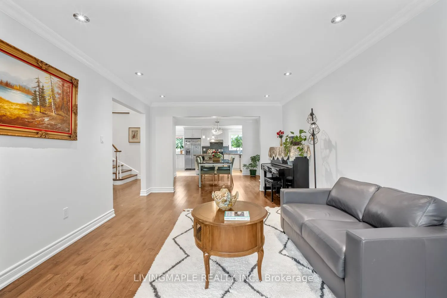 110 FINCHAM Avenue