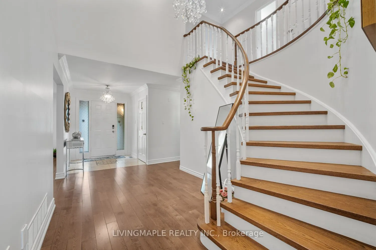 110 FINCHAM Avenue