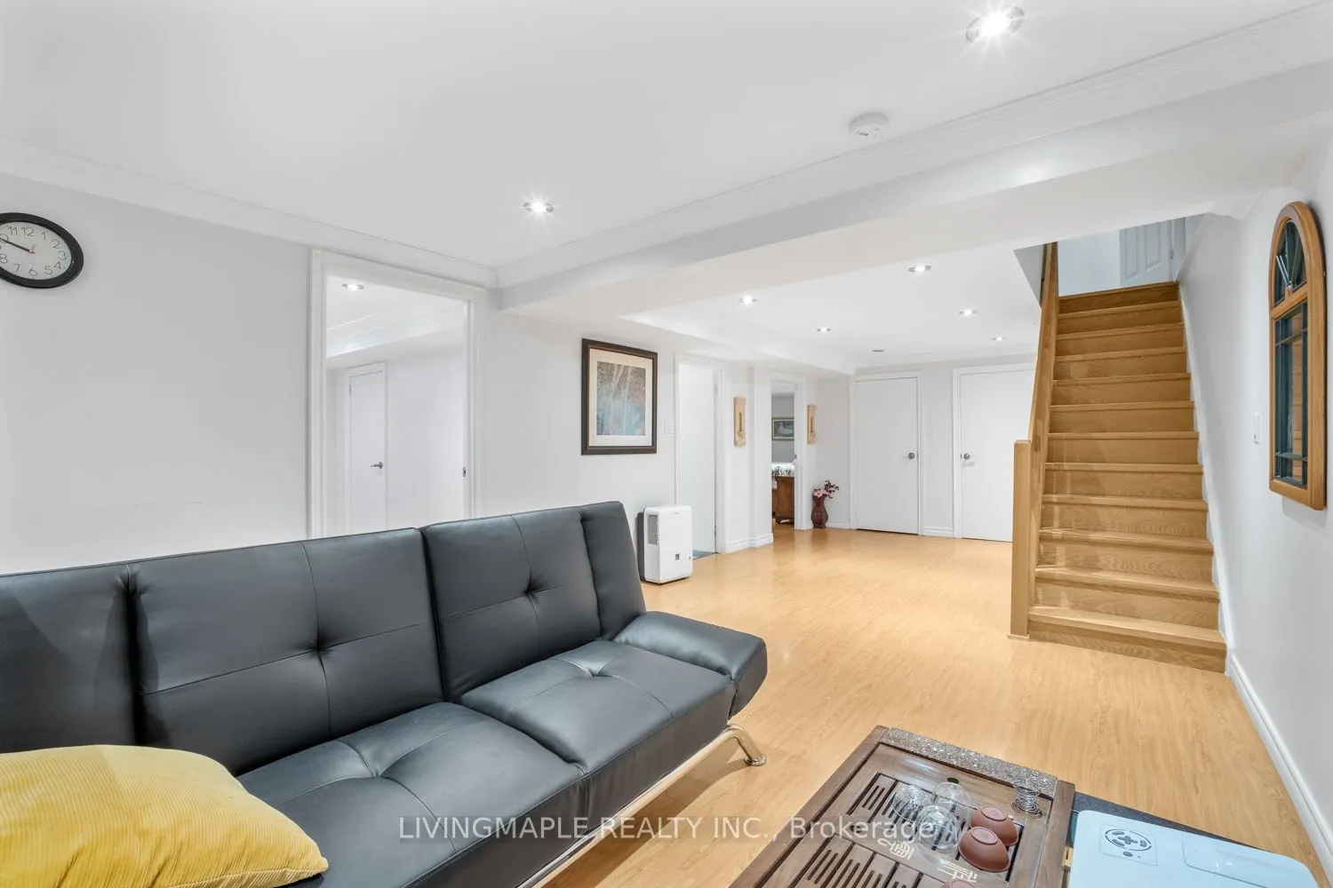 110 FINCHAM Avenue