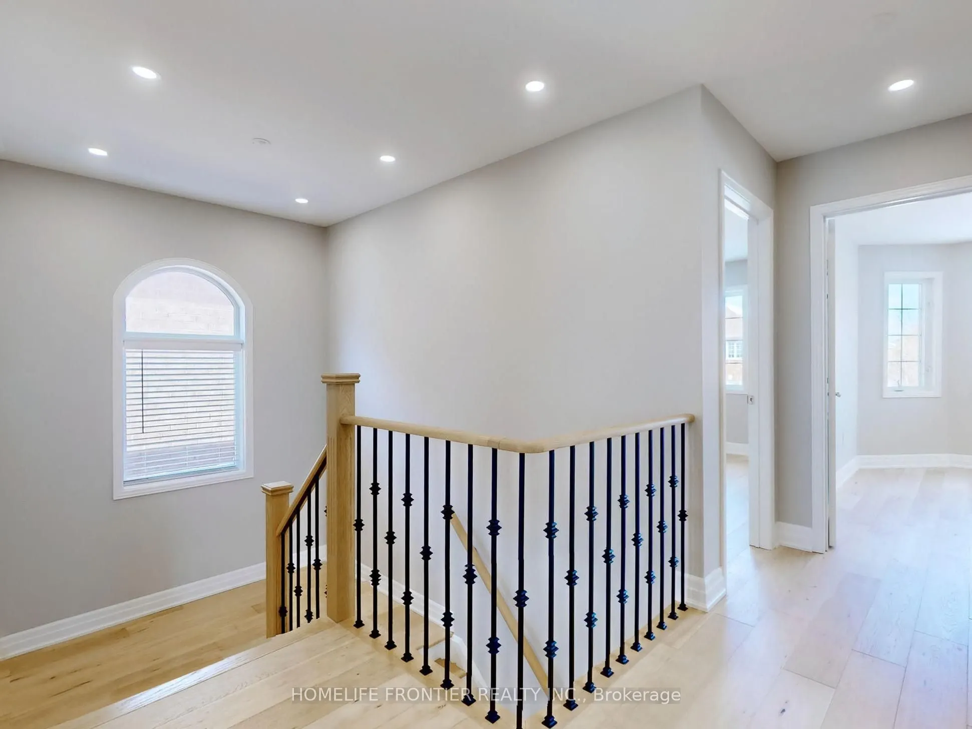 10 Delattaye Avenue