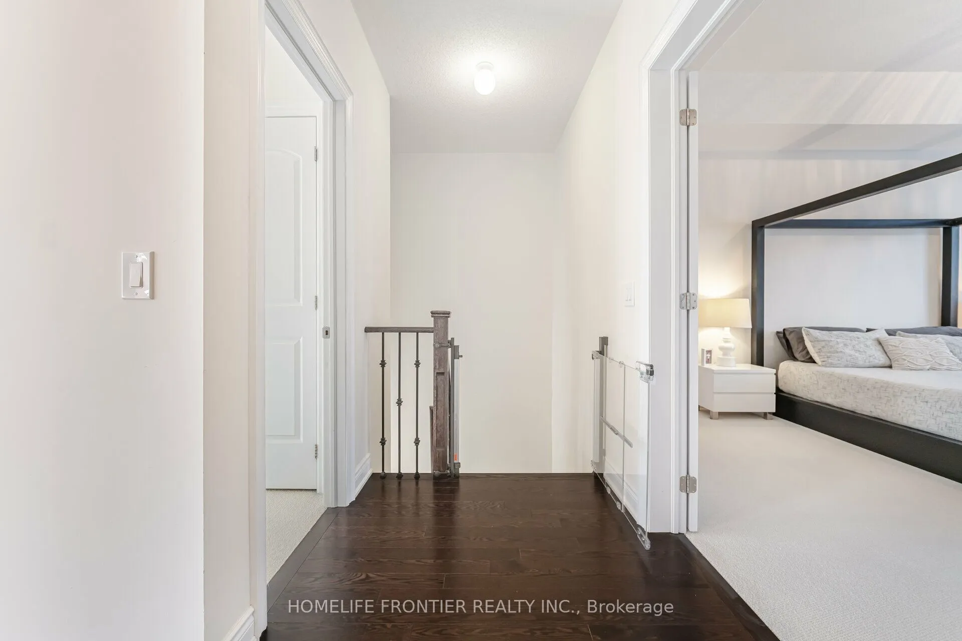 8 Ruffle Lane