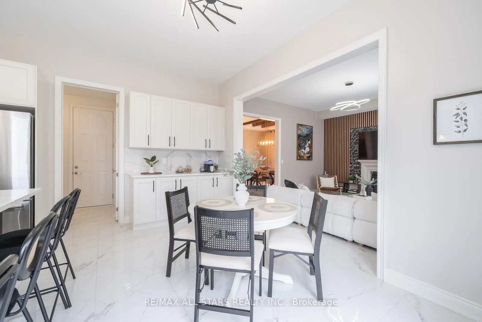 7 Ballanview Court