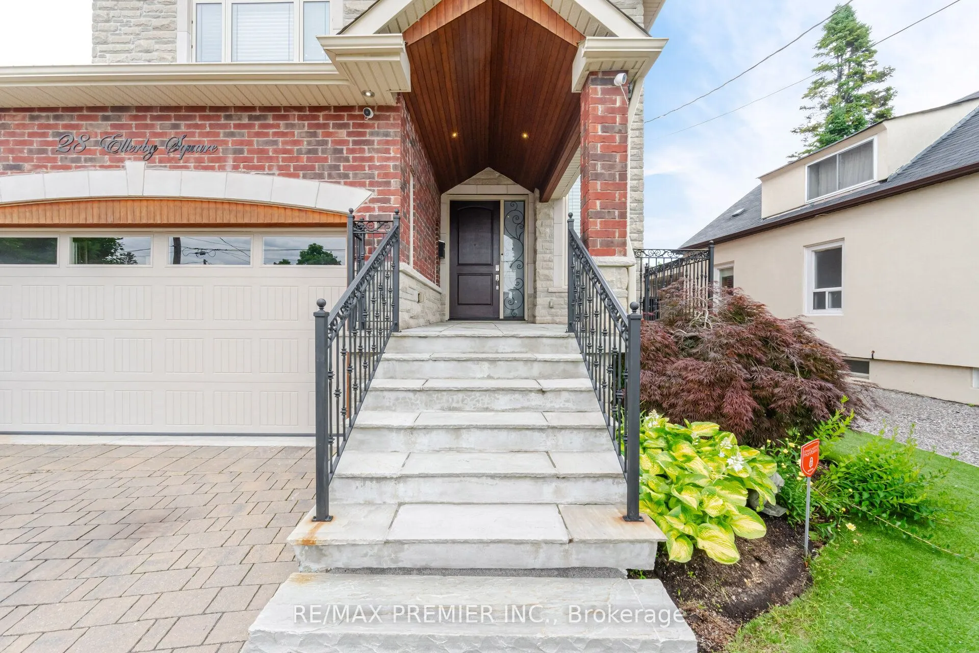 28 Ellerby Square N