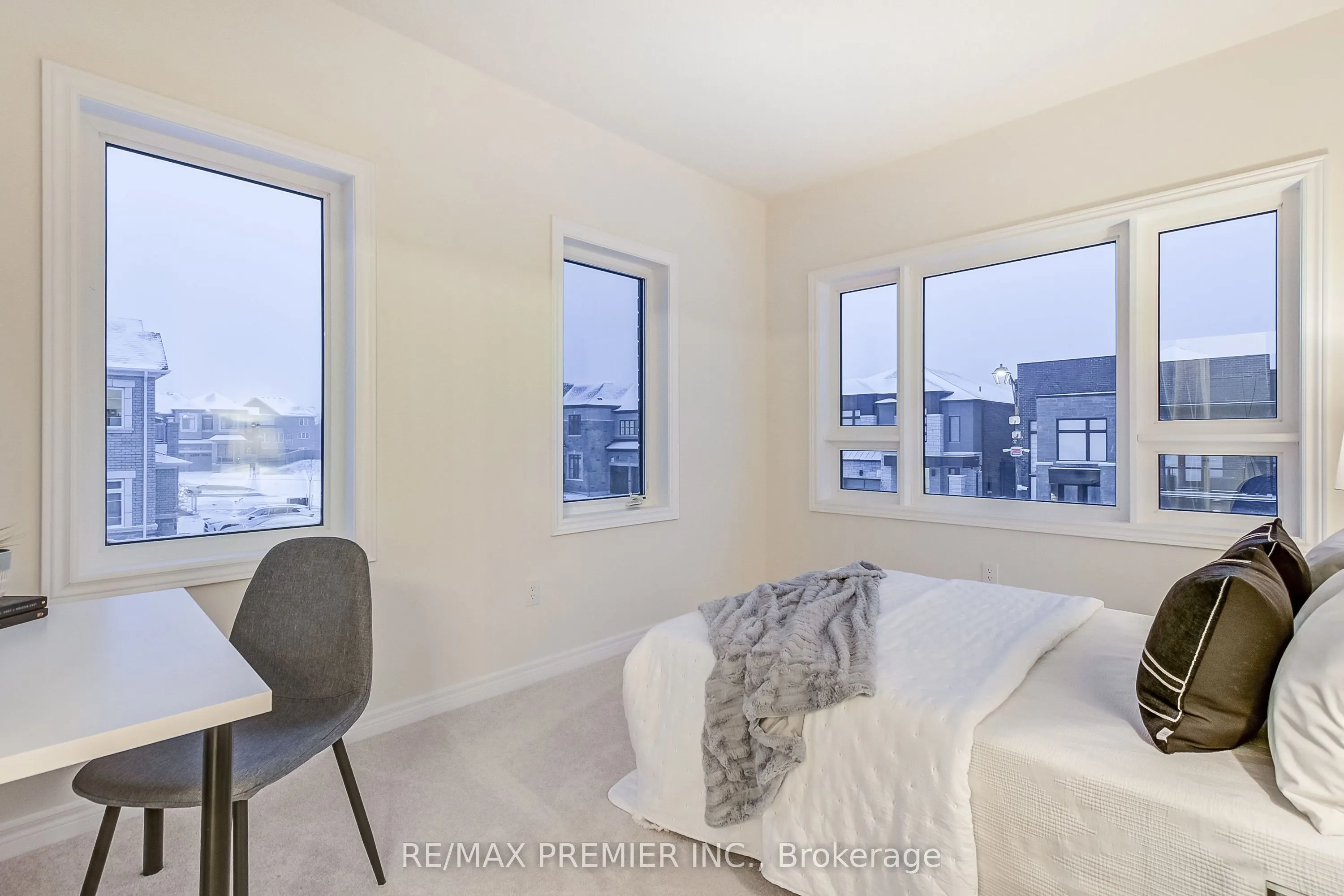 231 Fallharvest Way