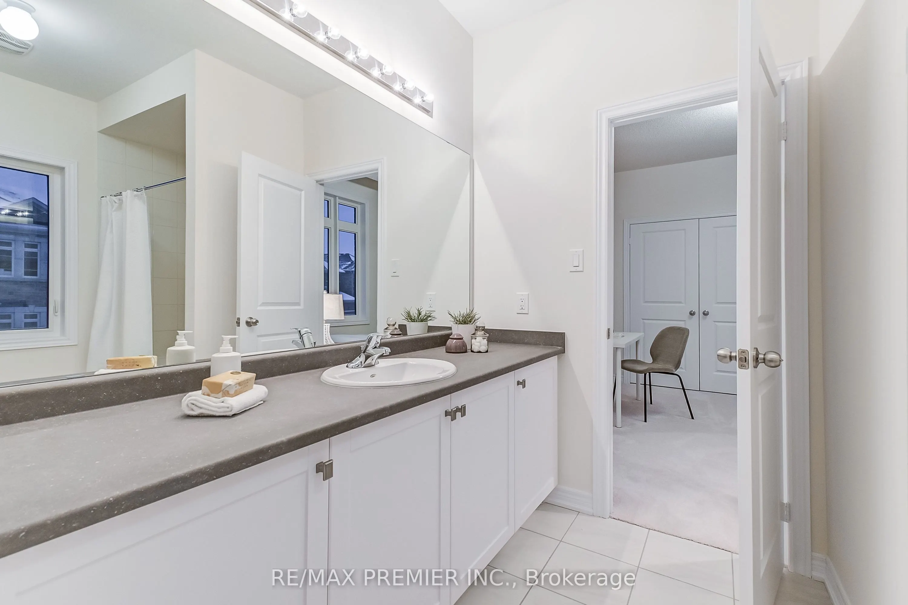 231 Fallharvest Way