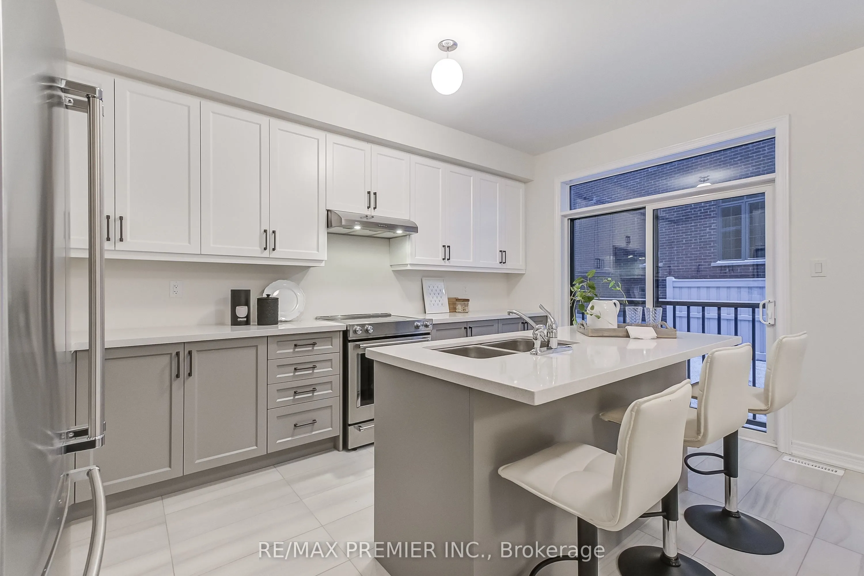 231 Fallharvest Way