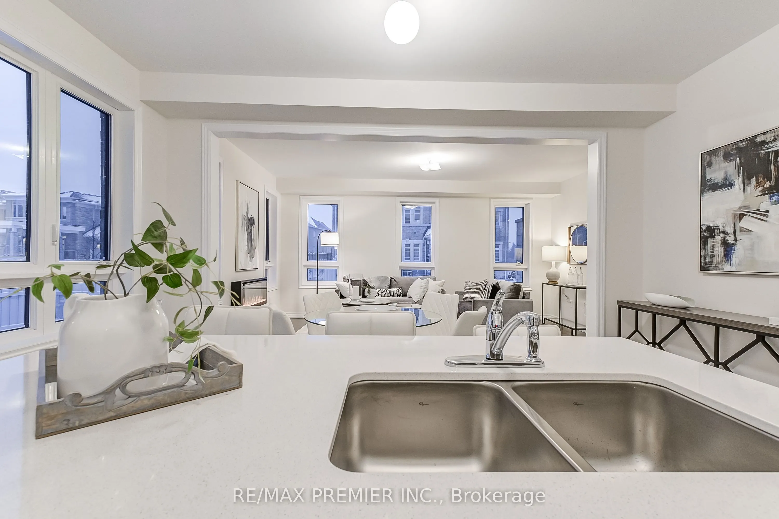 231 Fallharvest Way