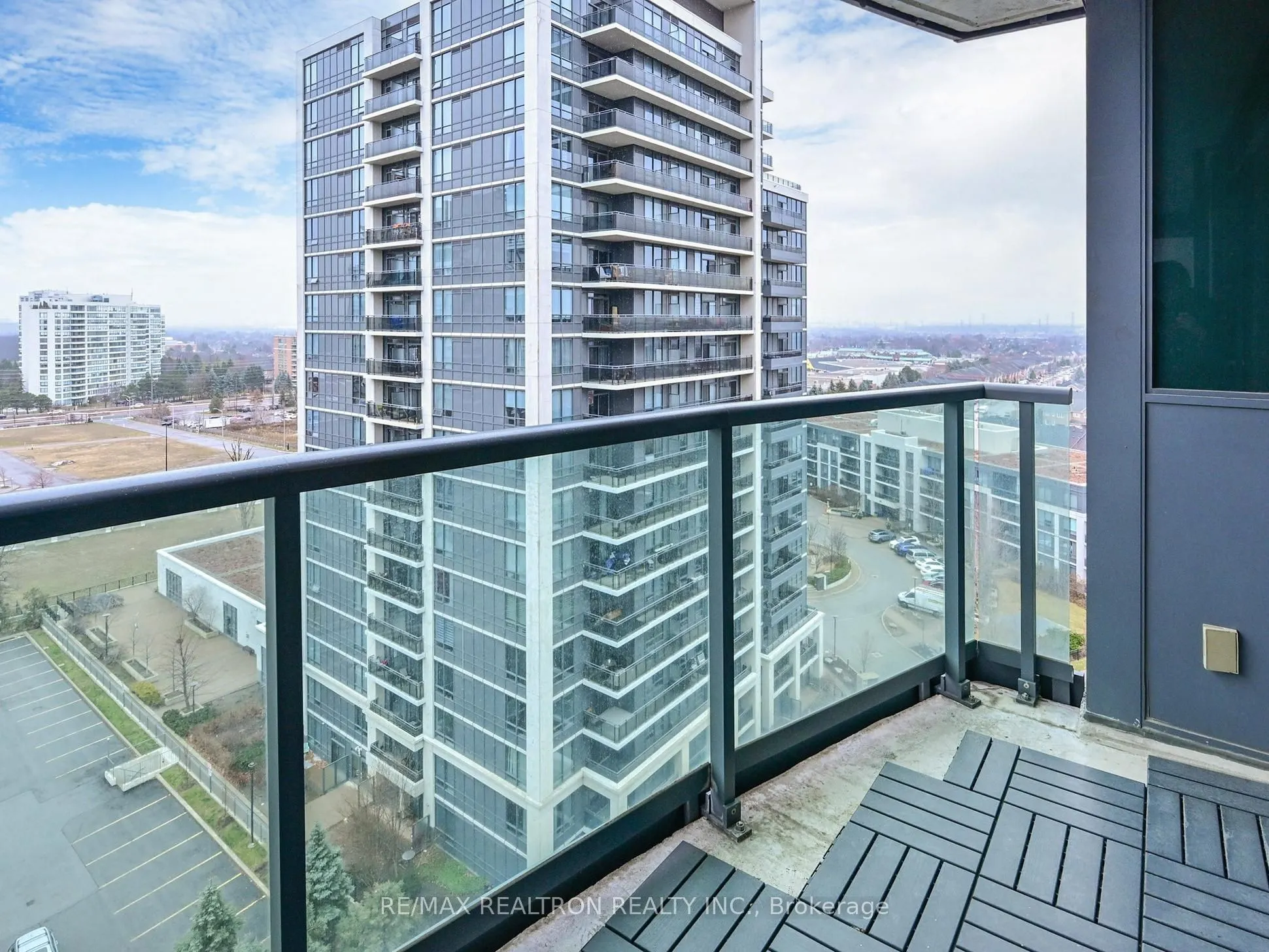30 North Park Road, #1207