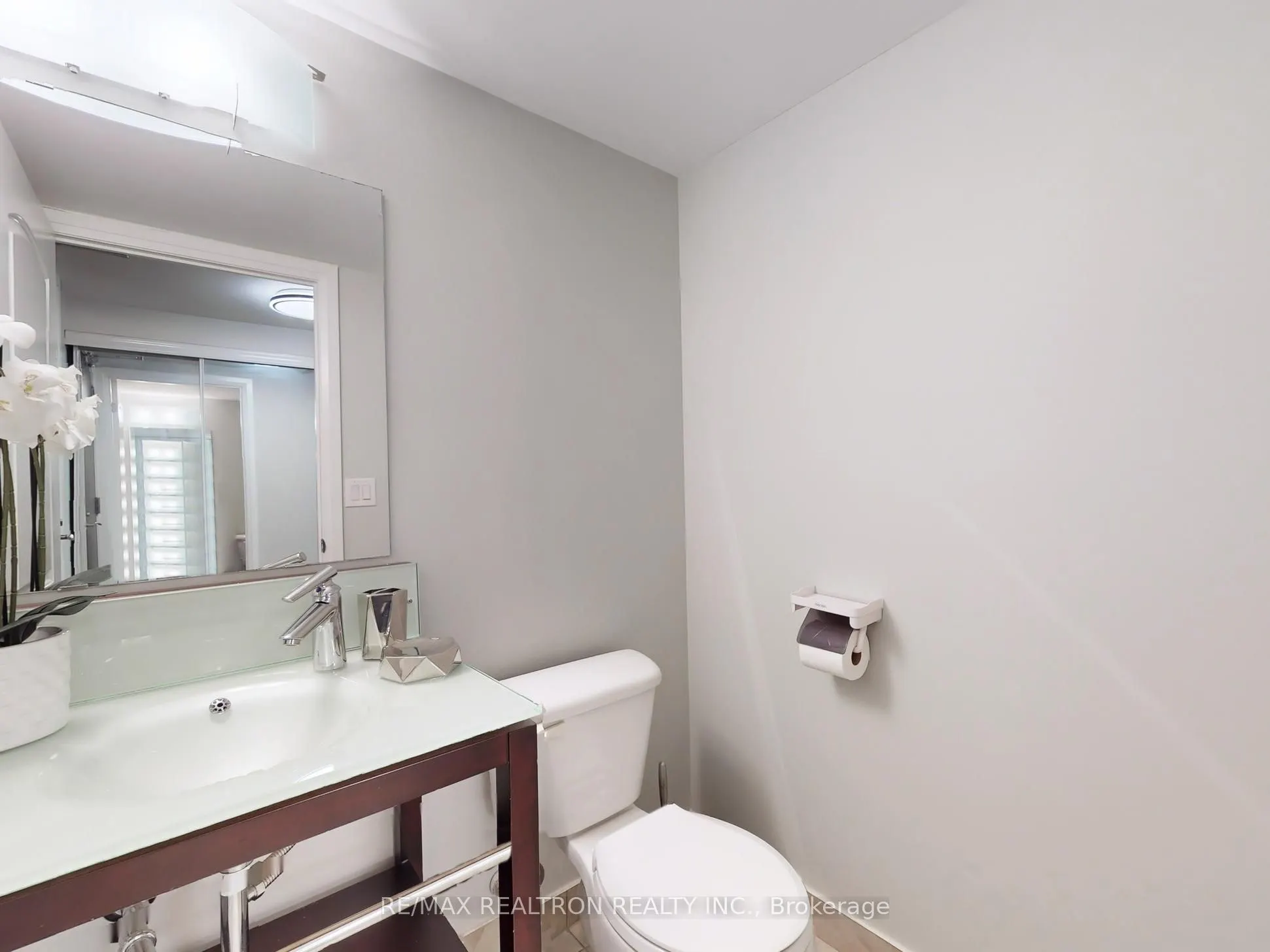 30 North Park Road, #1207