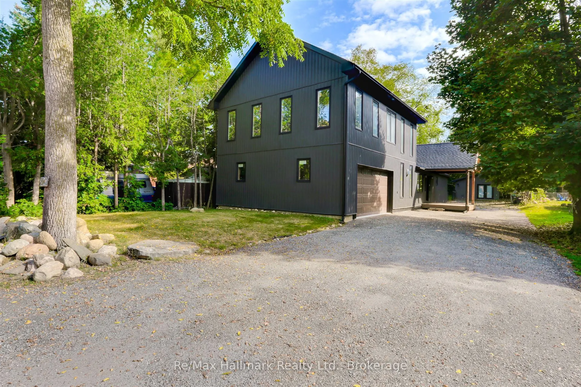 2041 Lilac Drive