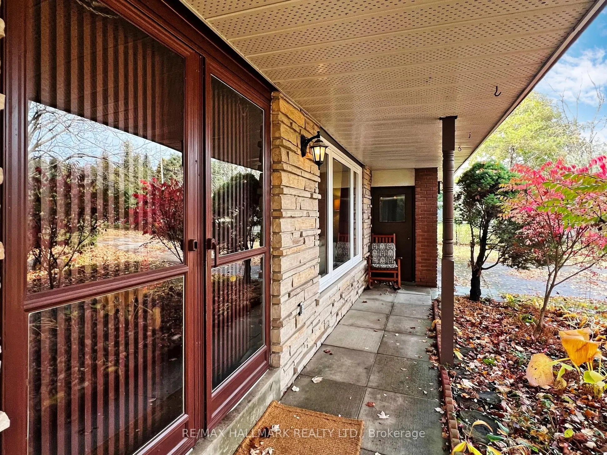 5193 Aurora Road