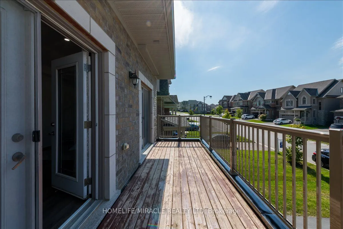 12 Janes Crescent