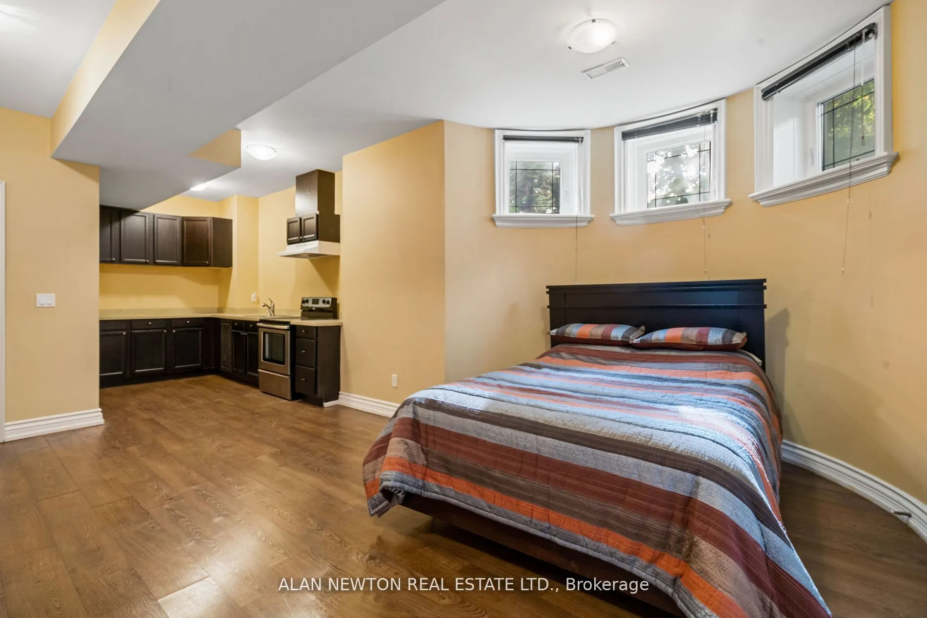 30 Thornlea Road