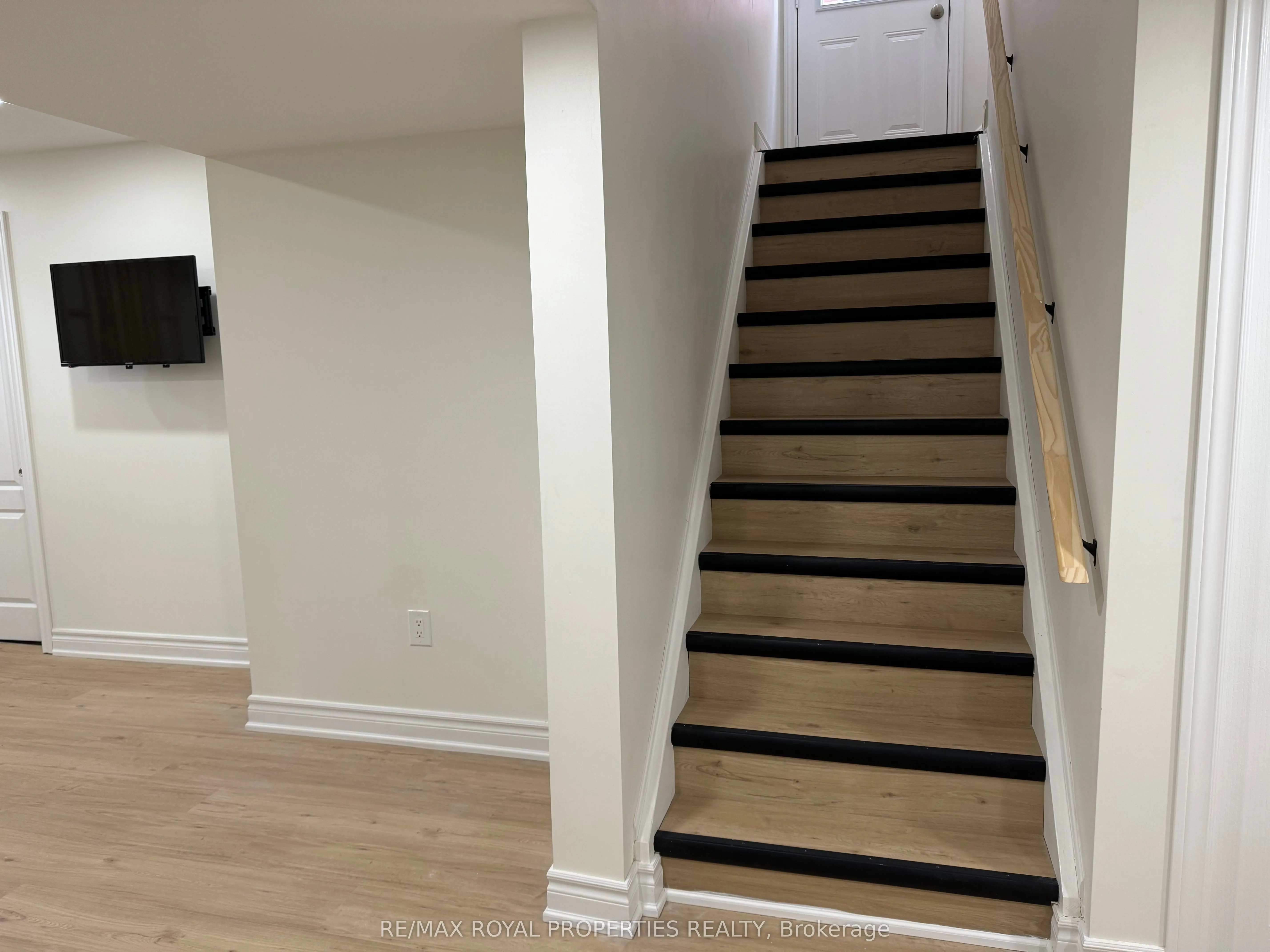 35 Vettese Court