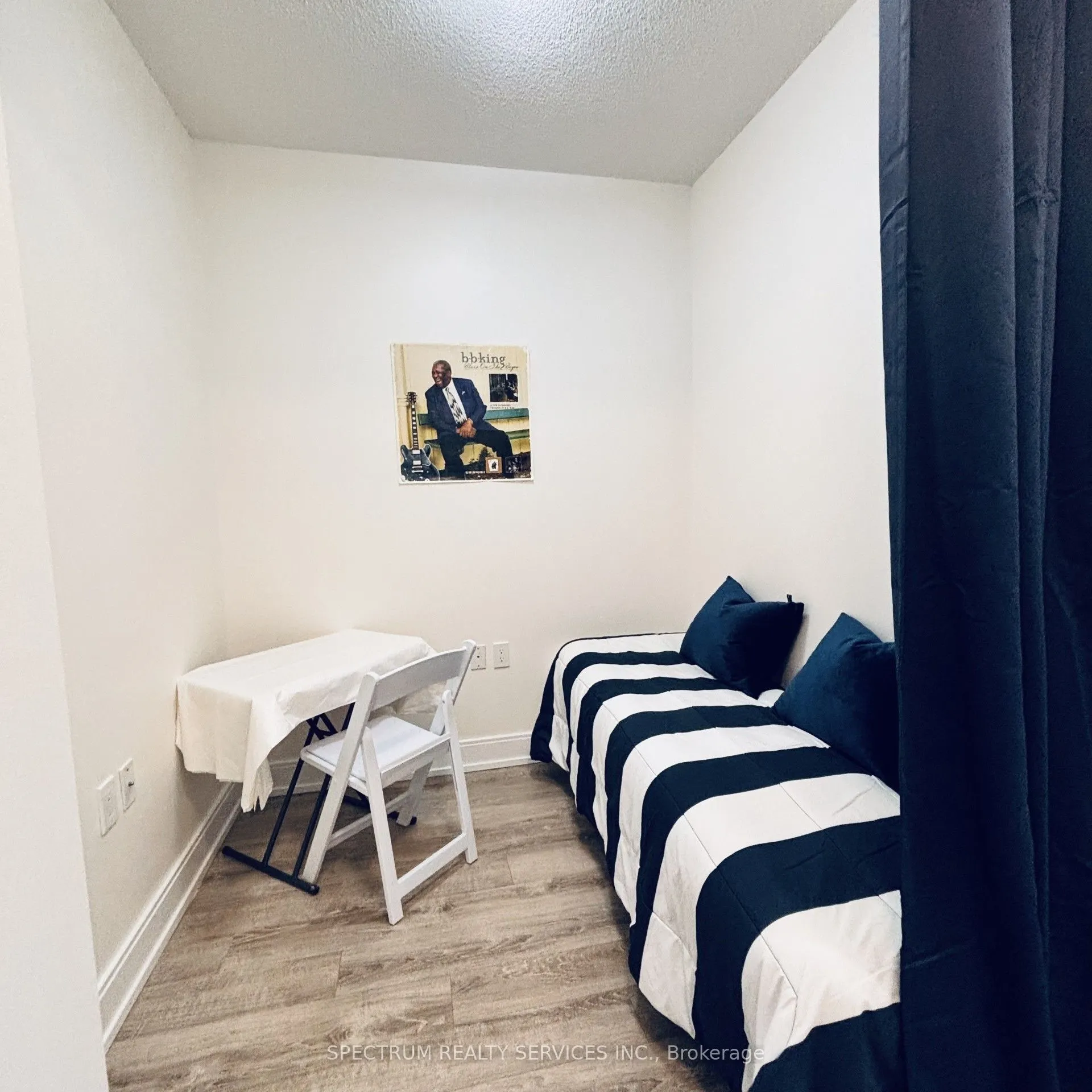 9600 YONGE Street #318B