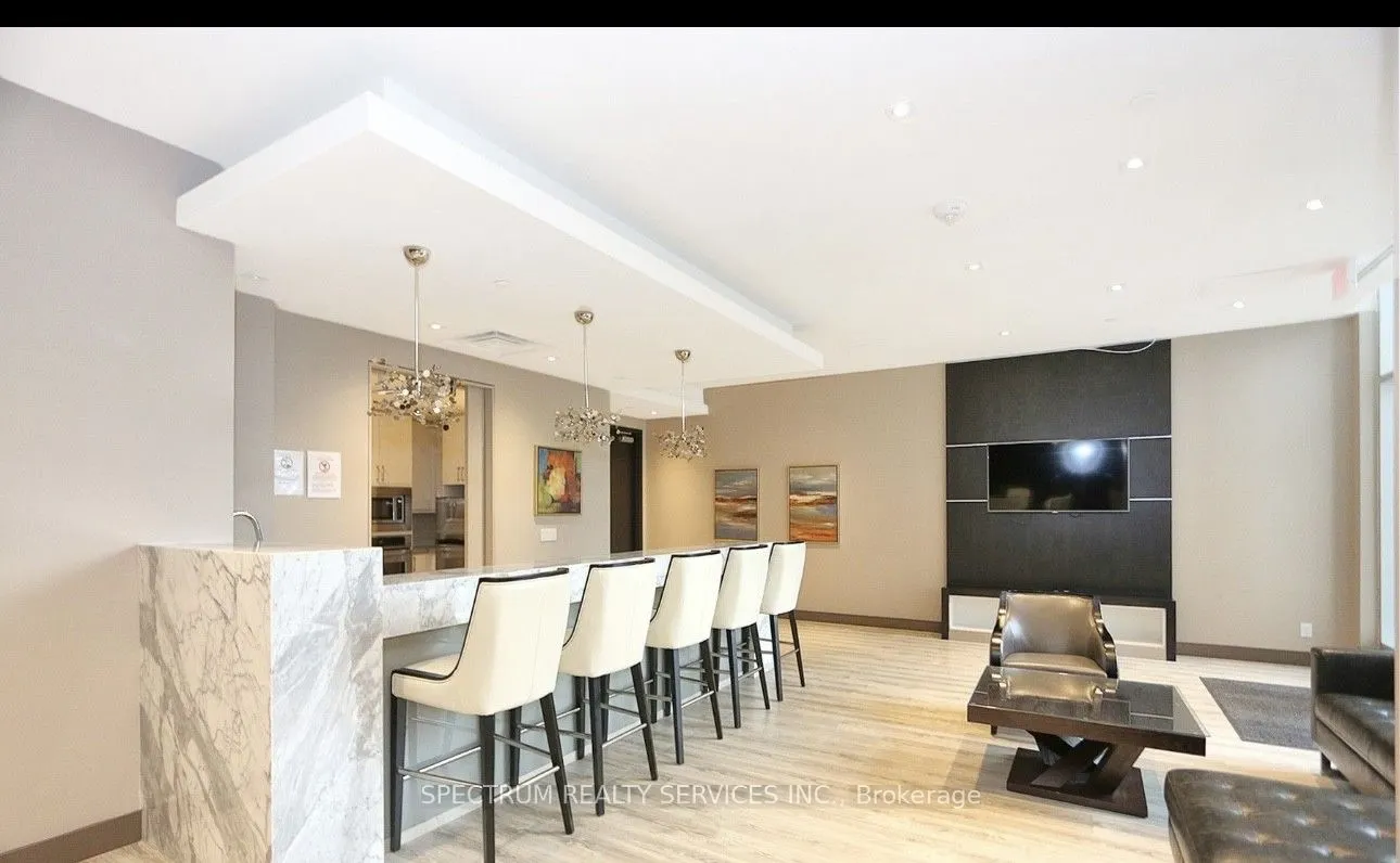 9600 YONGE Street #318B