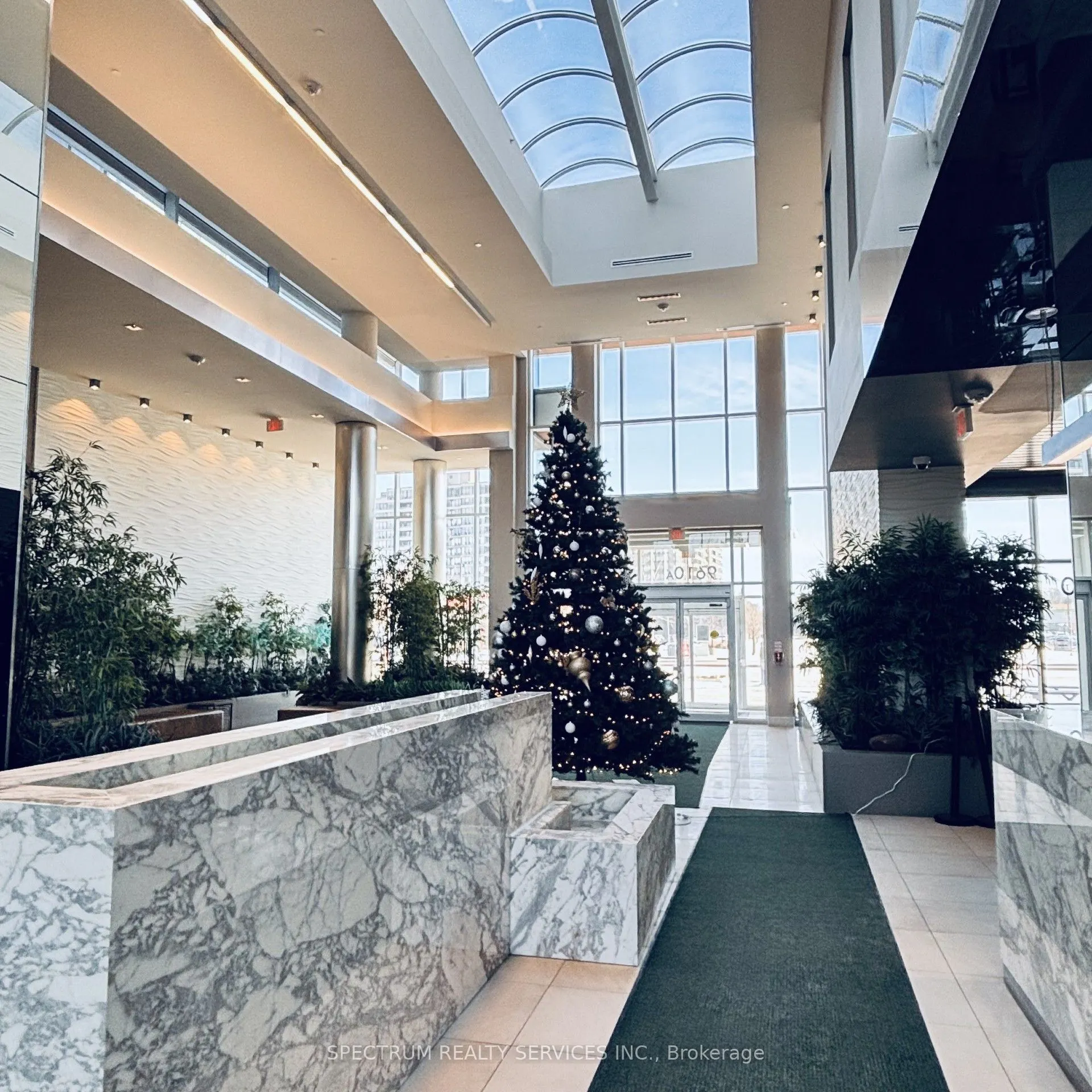 9600 YONGE Street #318B