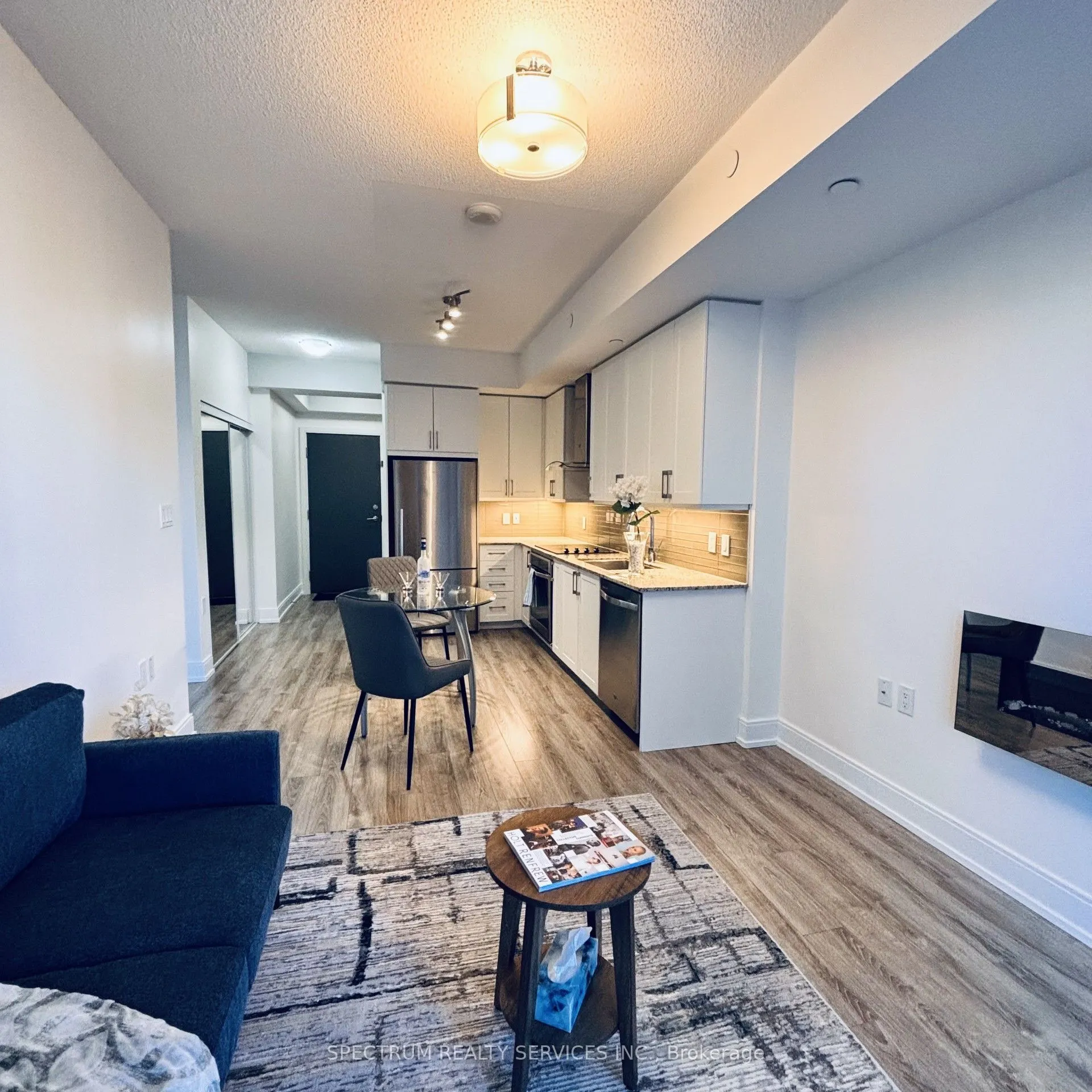 9600 YONGE Street #318B