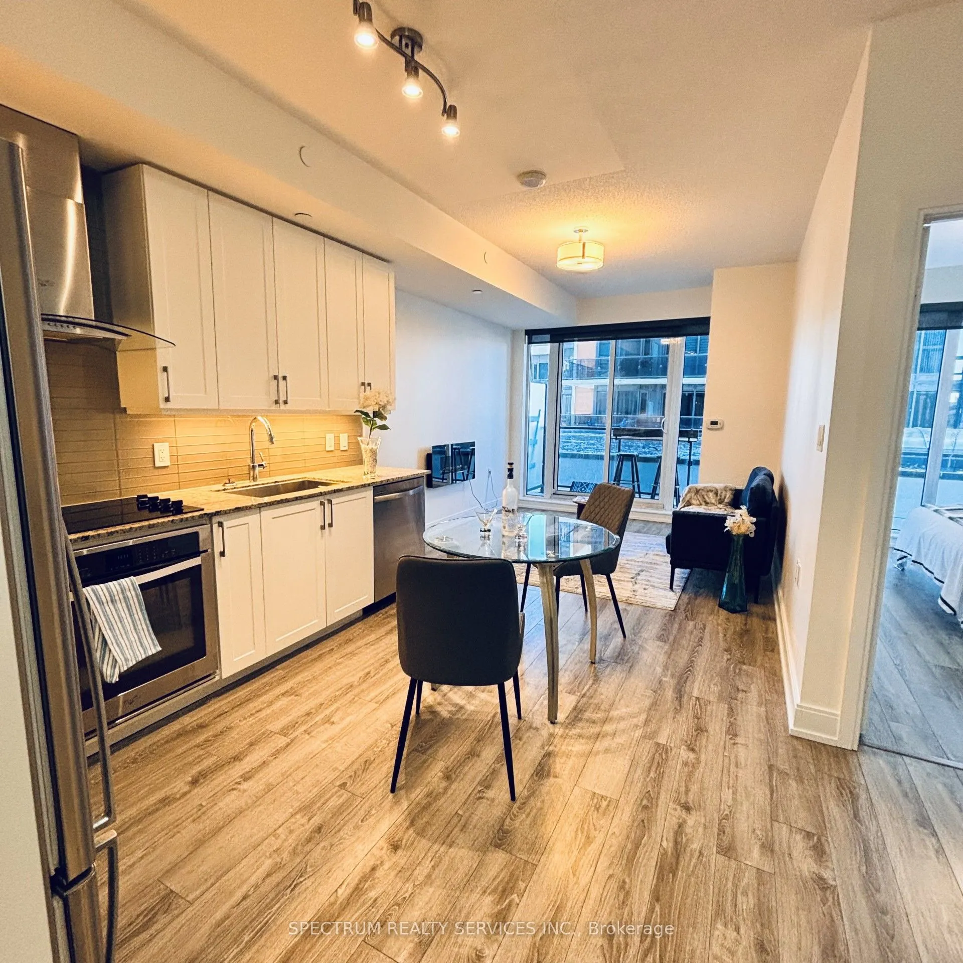 9600 YONGE Street #318B