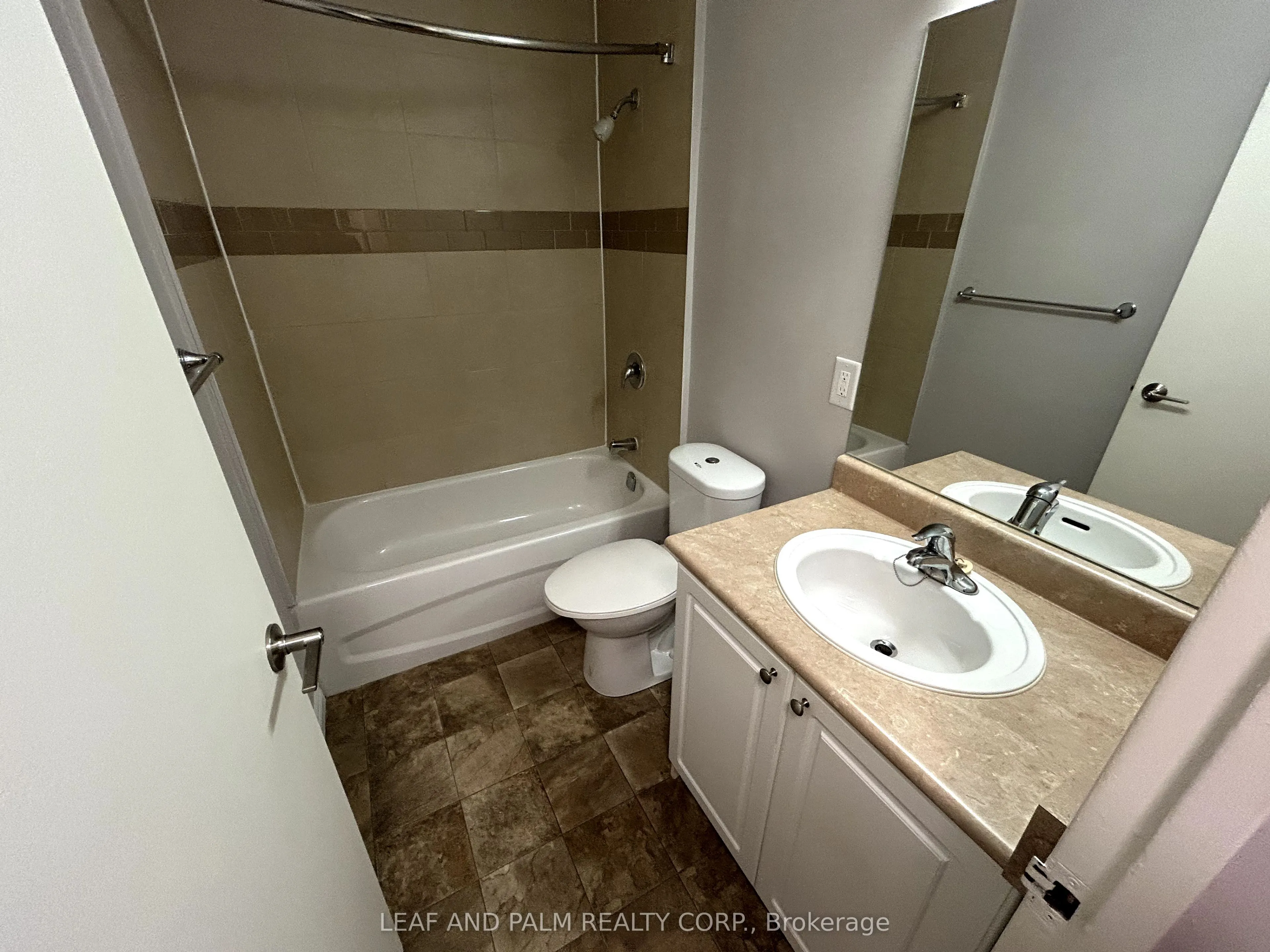9960 Bayview Avenue, #204