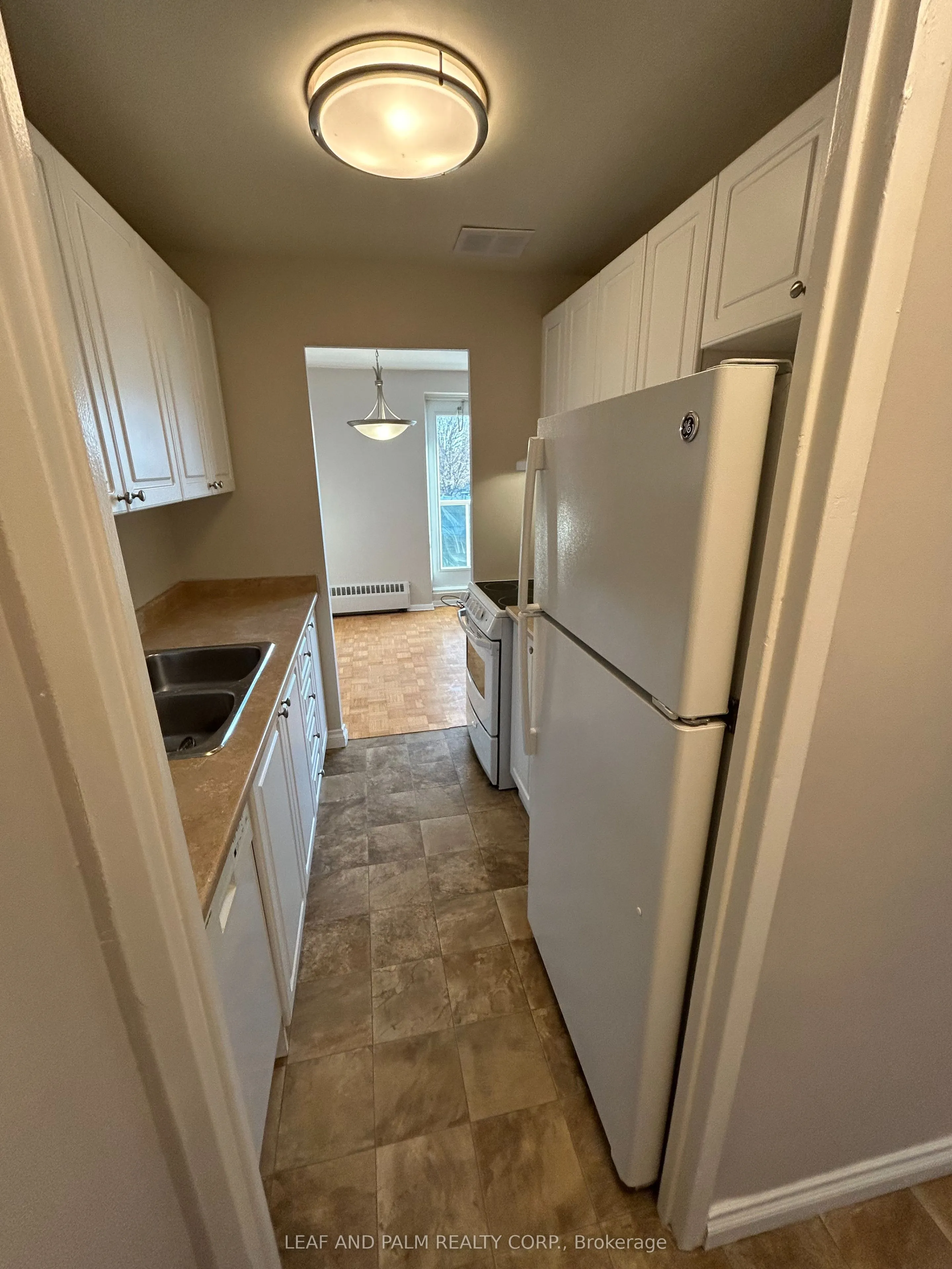 9960 Bayview Avenue, #204
