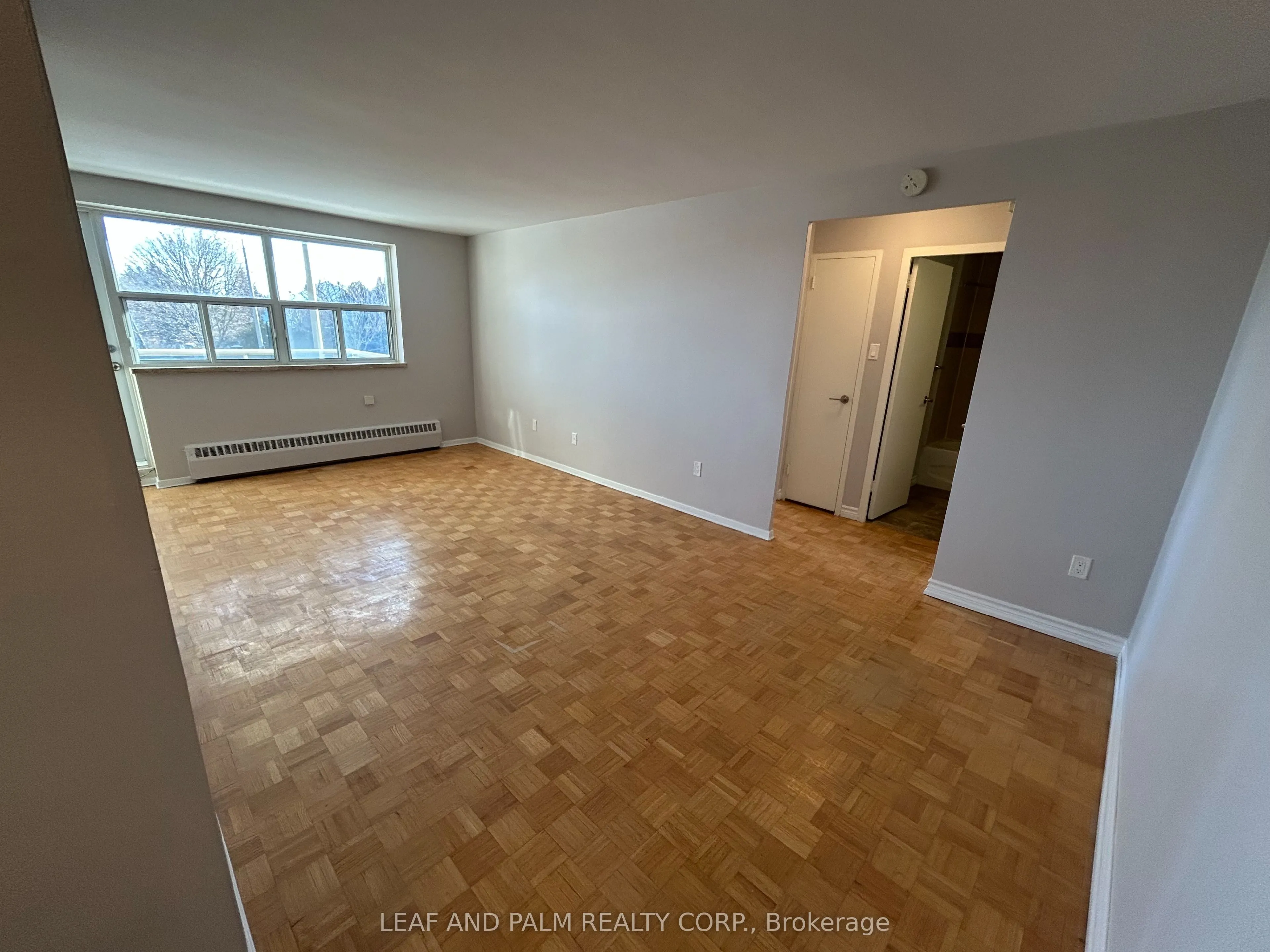 9960 Bayview Avenue, #204
