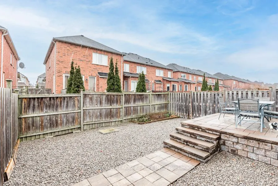 15 Brumstead Drive N