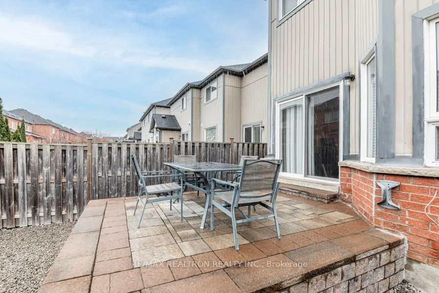 15 Brumstead Drive N