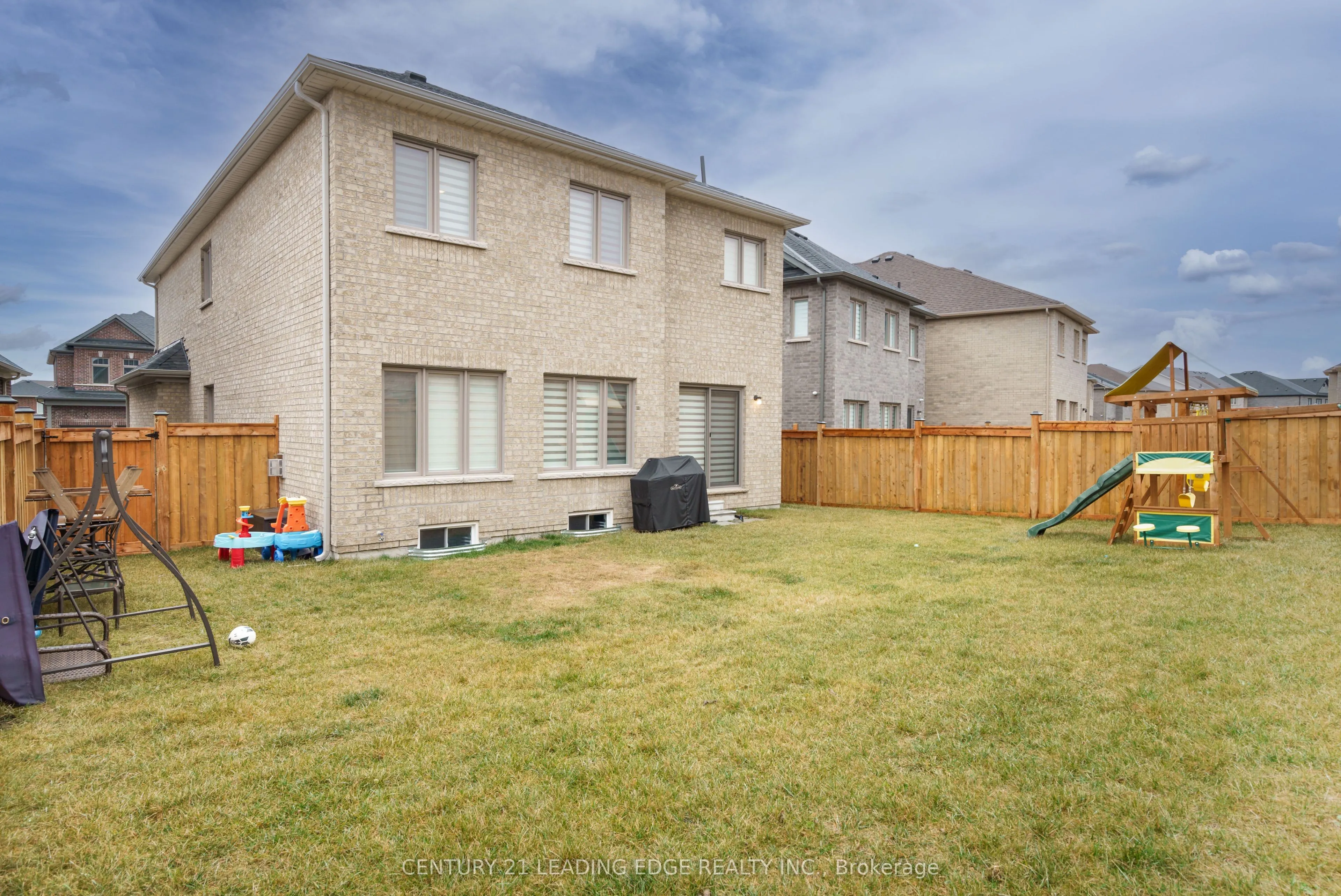 61 MAC CAMPBELL Way