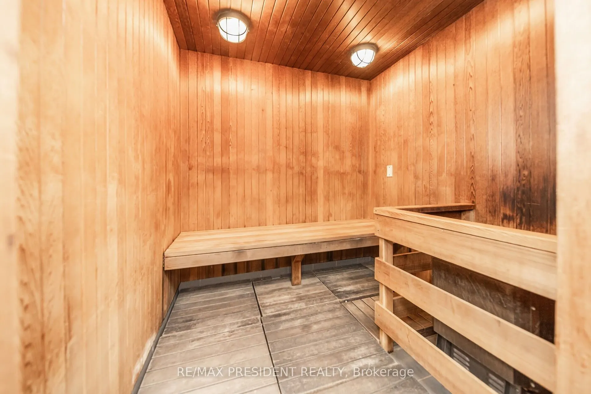 9191 Yonge Street, #902 SW